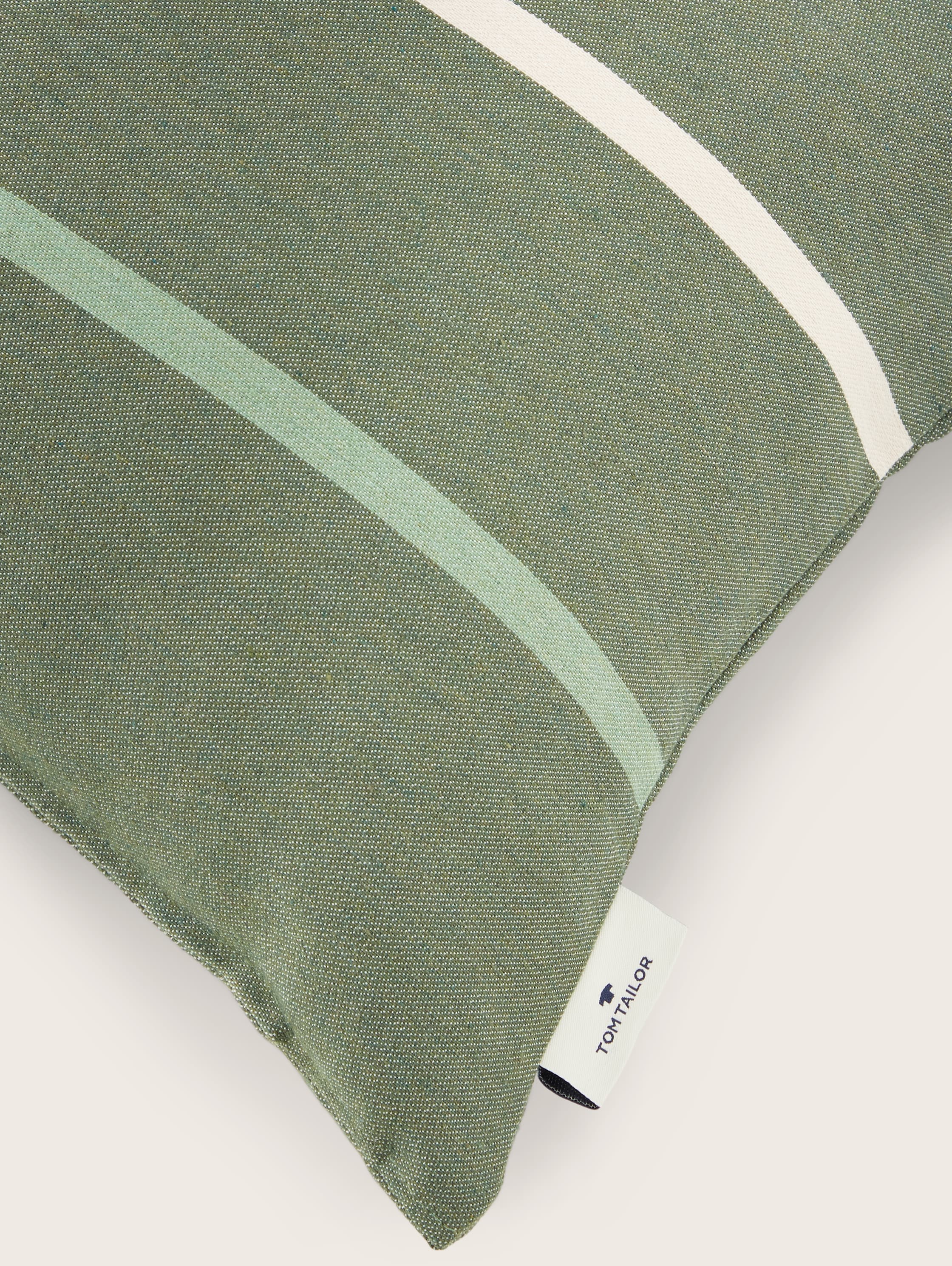 Striped cushion cover - green