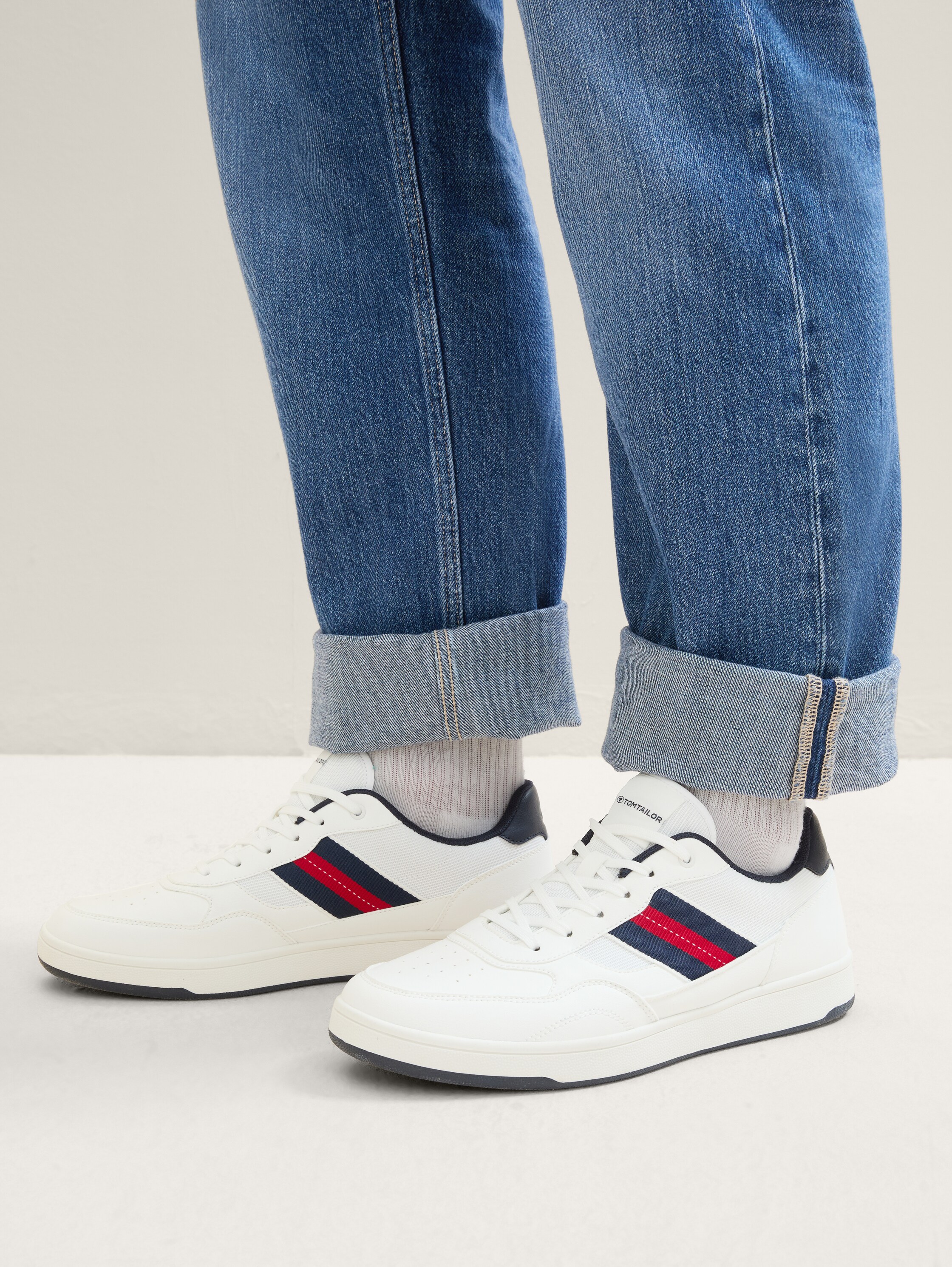 Kunstleder-Sneaker - weiß - Beine