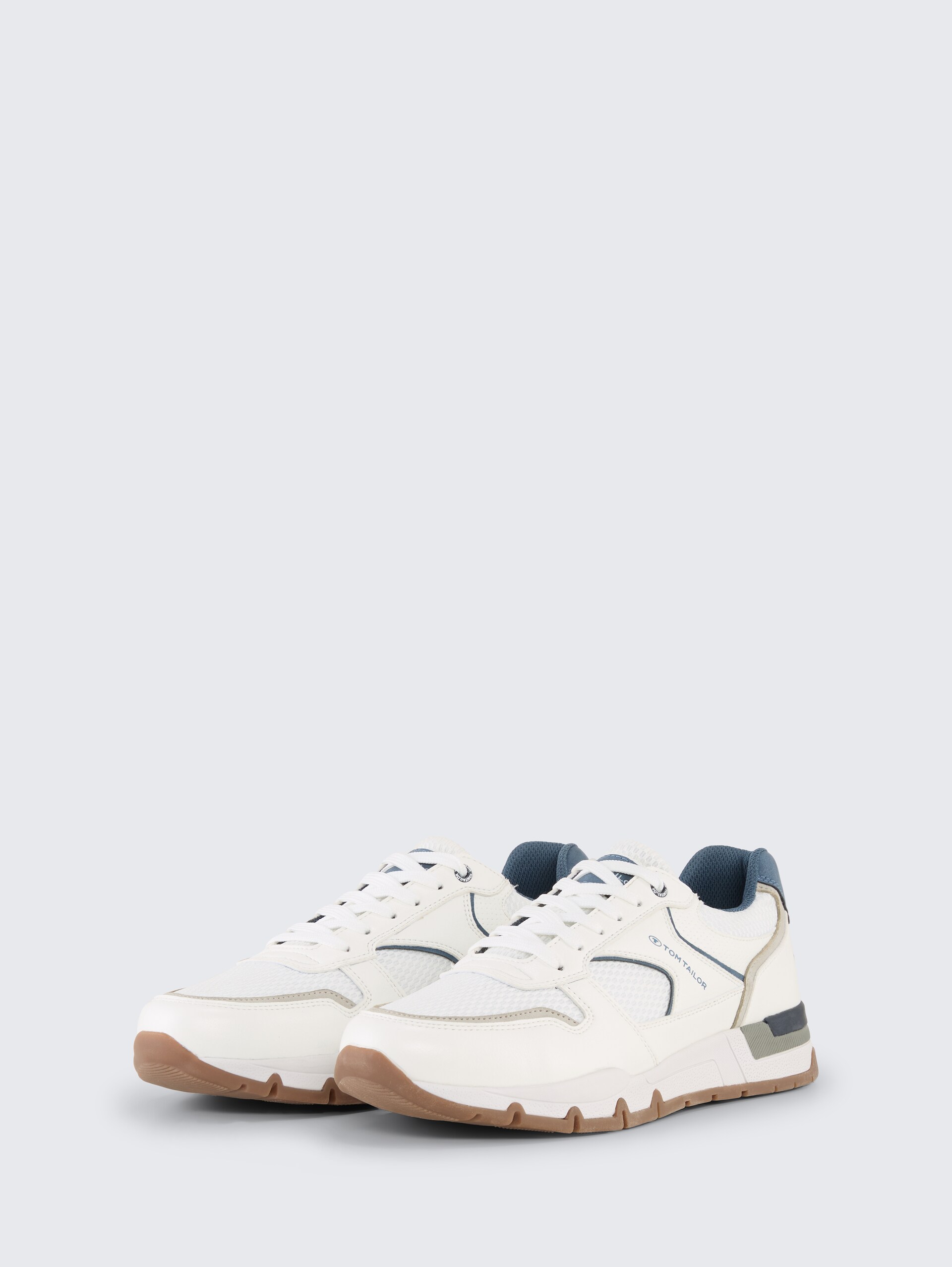 Sneaker met mesh inzetstuk - white - zijaanzicht product