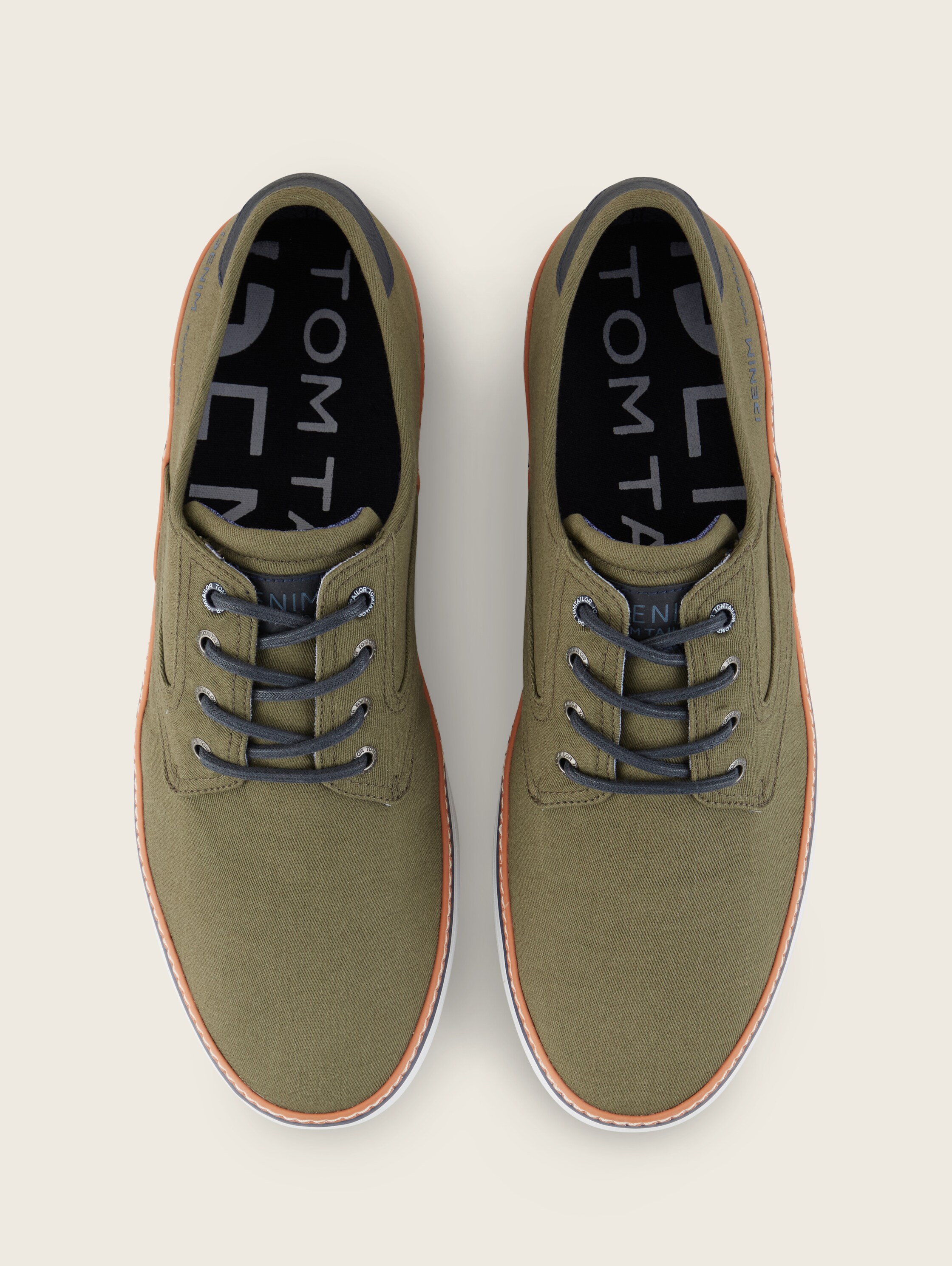 Sneaker aus Wildleder - 5