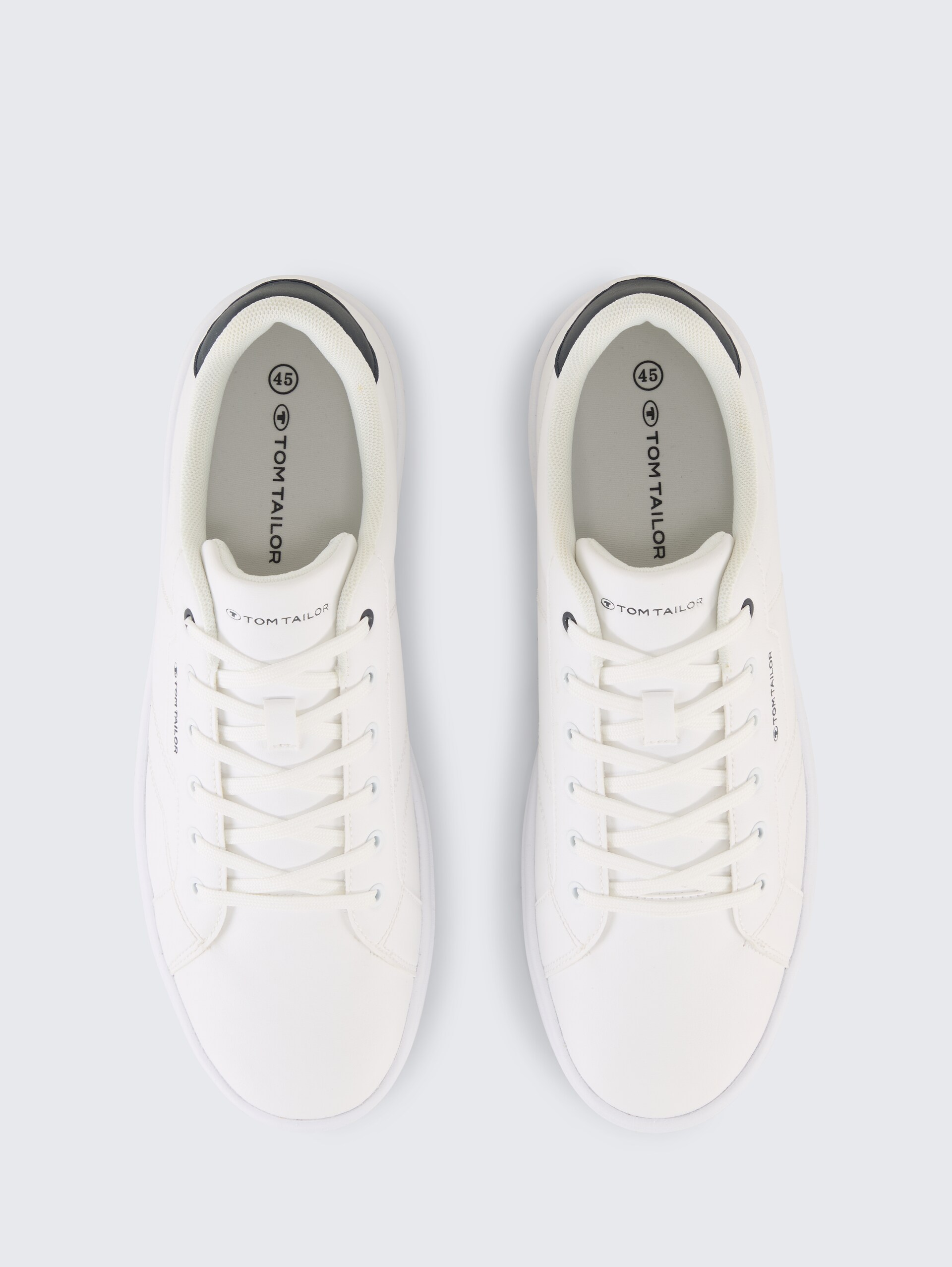 Sneaker aus Lederimitat - white - Produkt-Ansicht von oben 