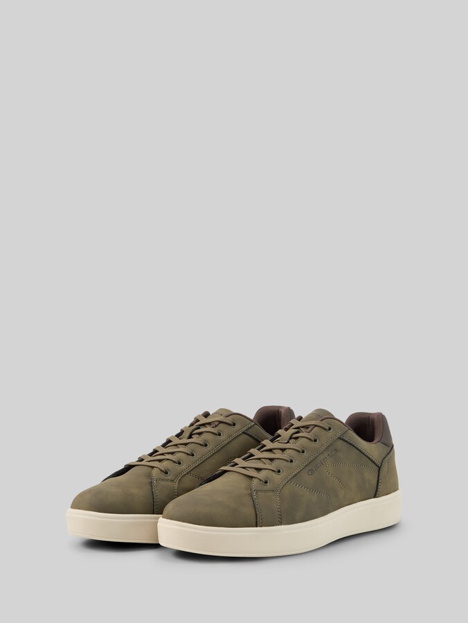 Baskets en simili cuir par Men, khaki