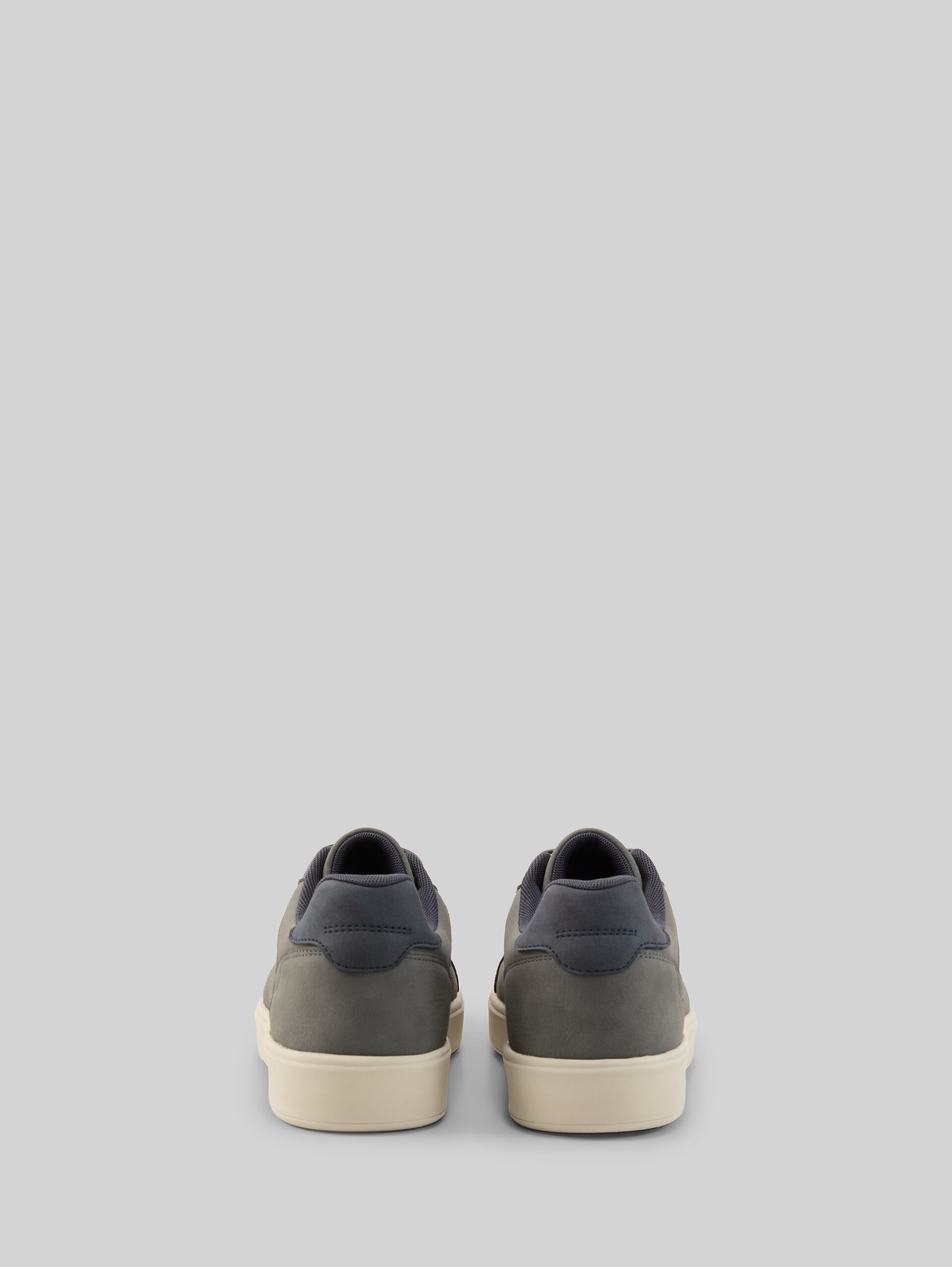 Baskets en simili cuir - grey - Vue arrière du produit