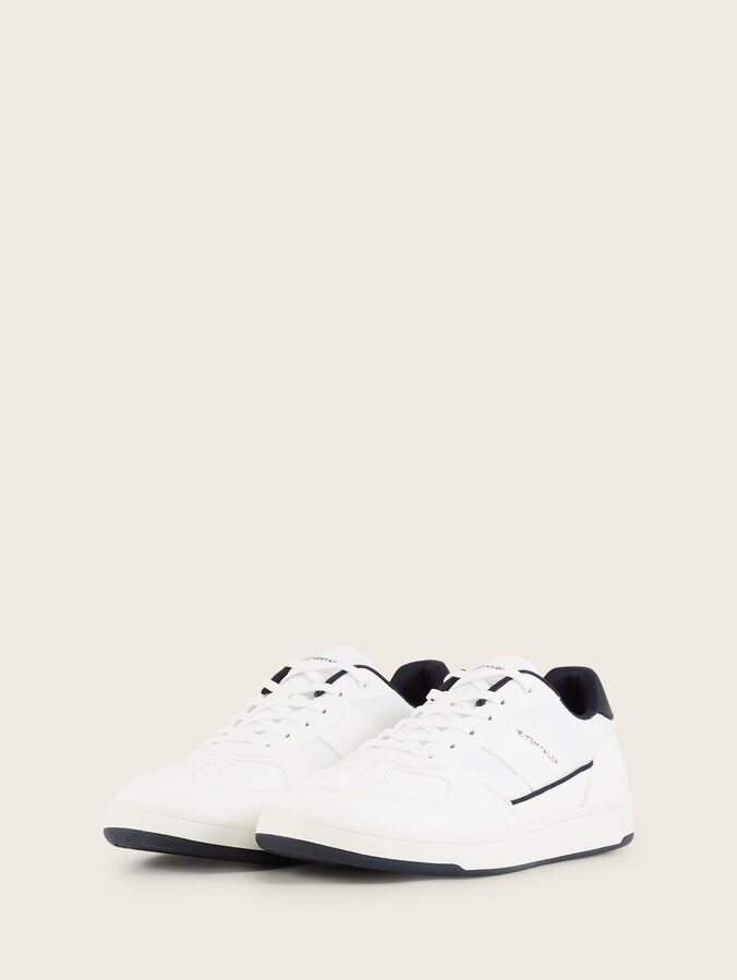 Trainers met kleurblokjes door Men, white-navy