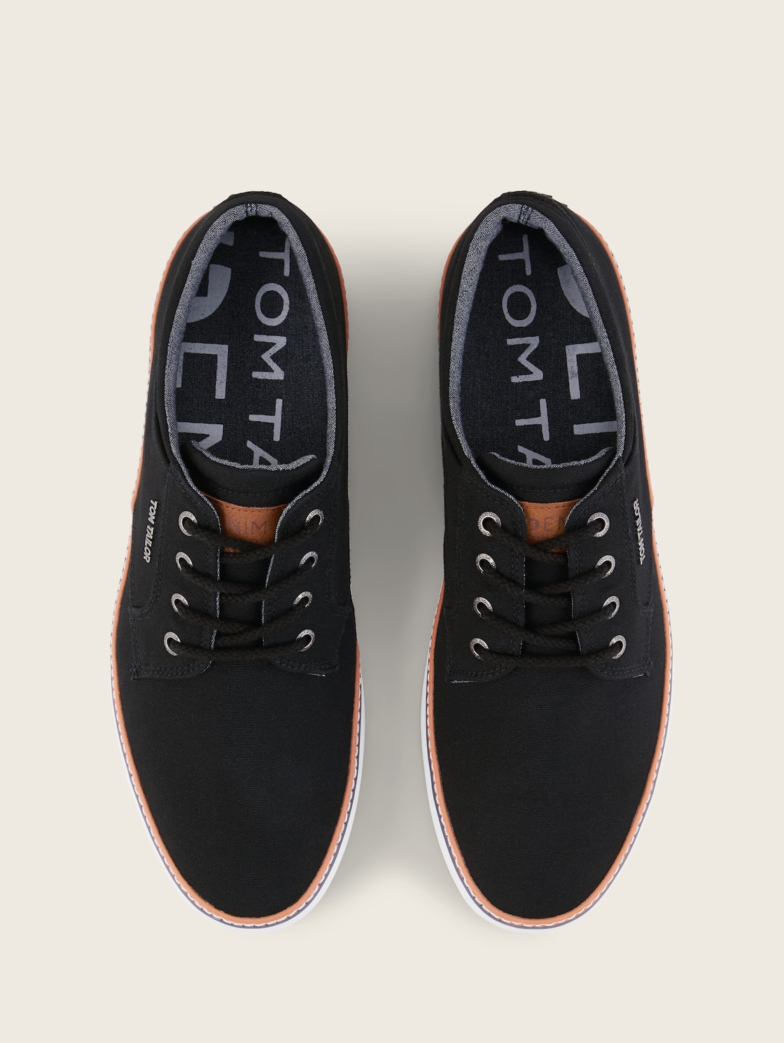 Sneaker - black - Produkt-Ansicht von oben 