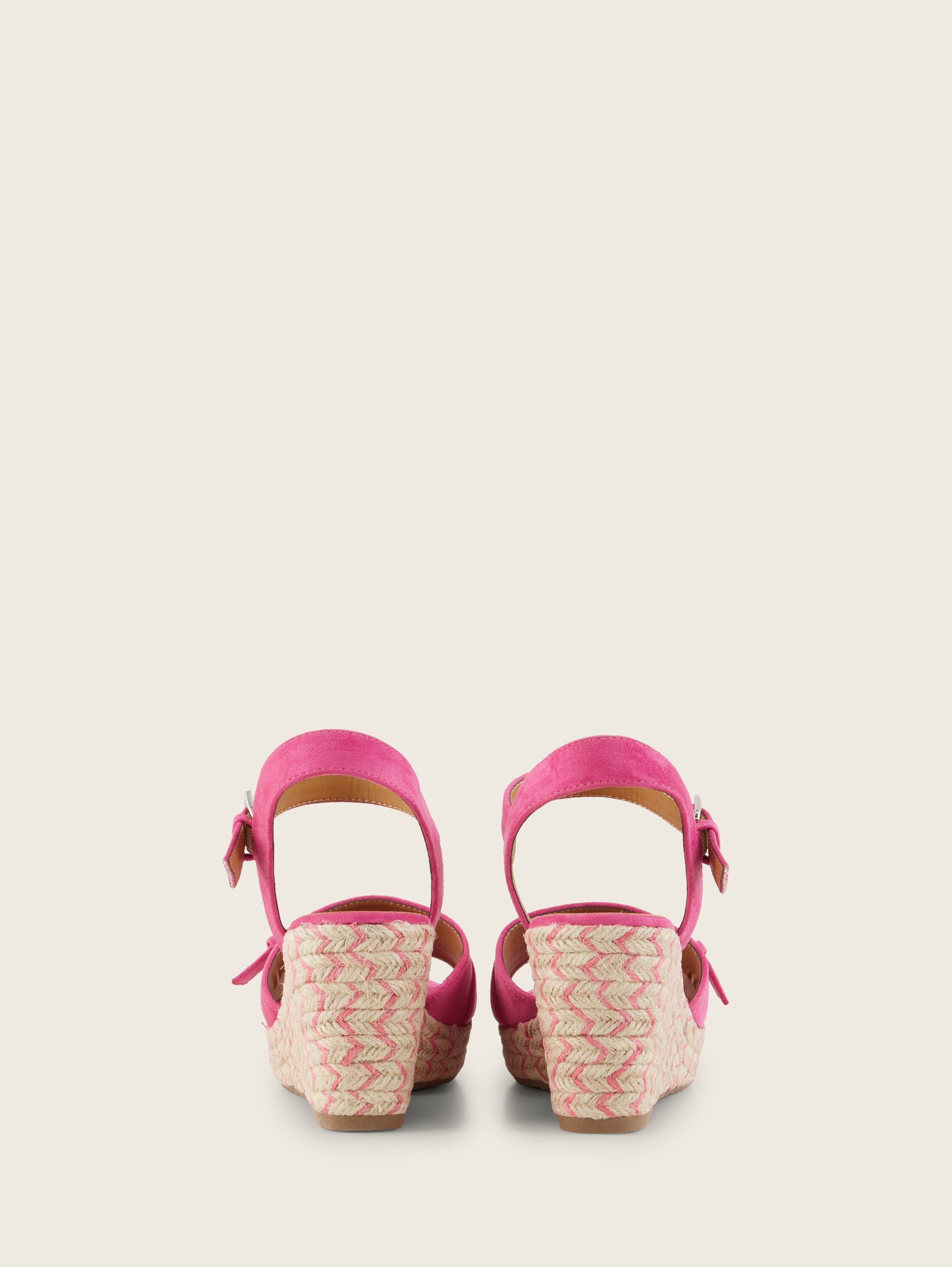 Sandalen mit Keilabsatz - 3