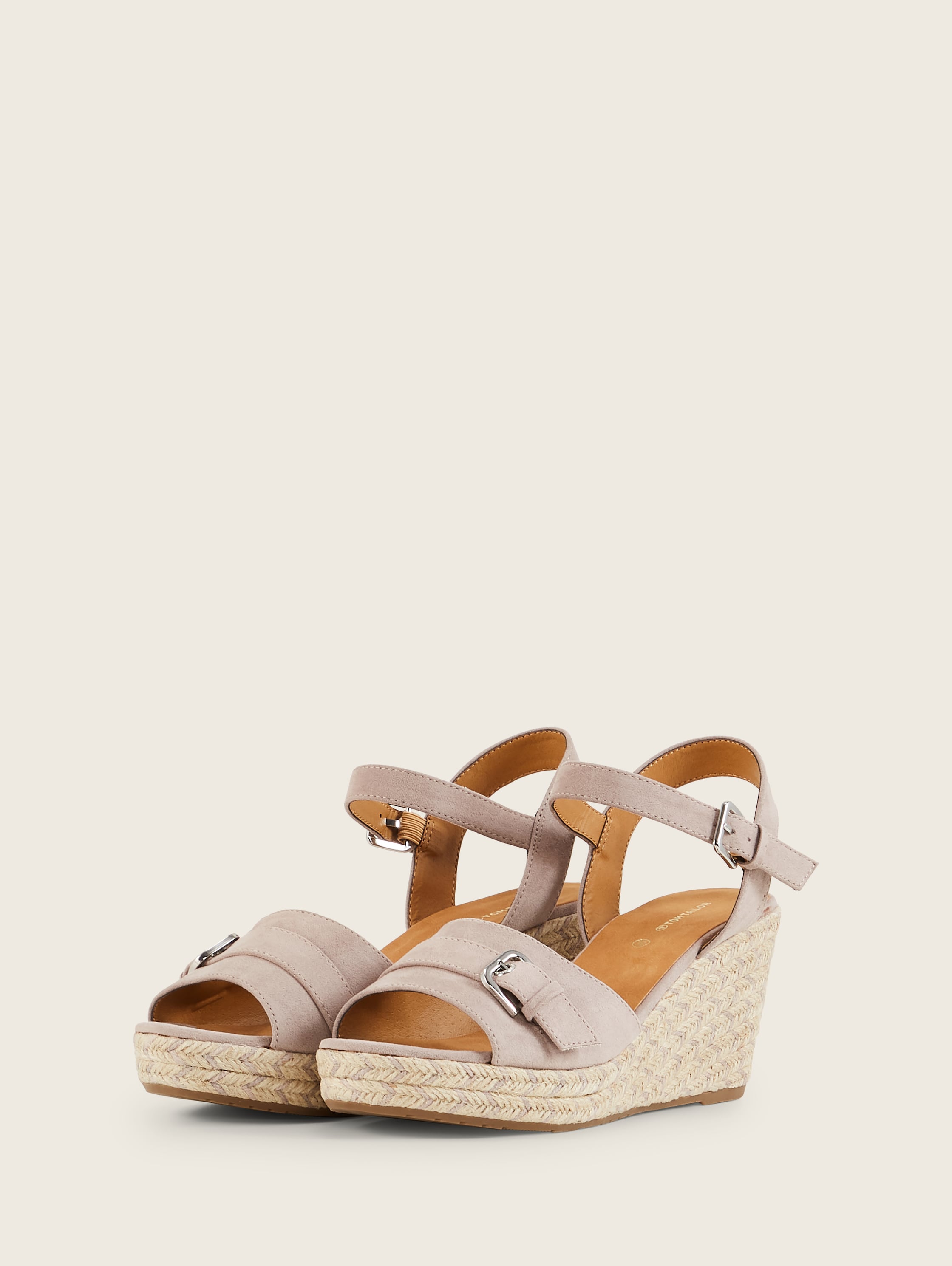 Sandalen mit Keilabsatz