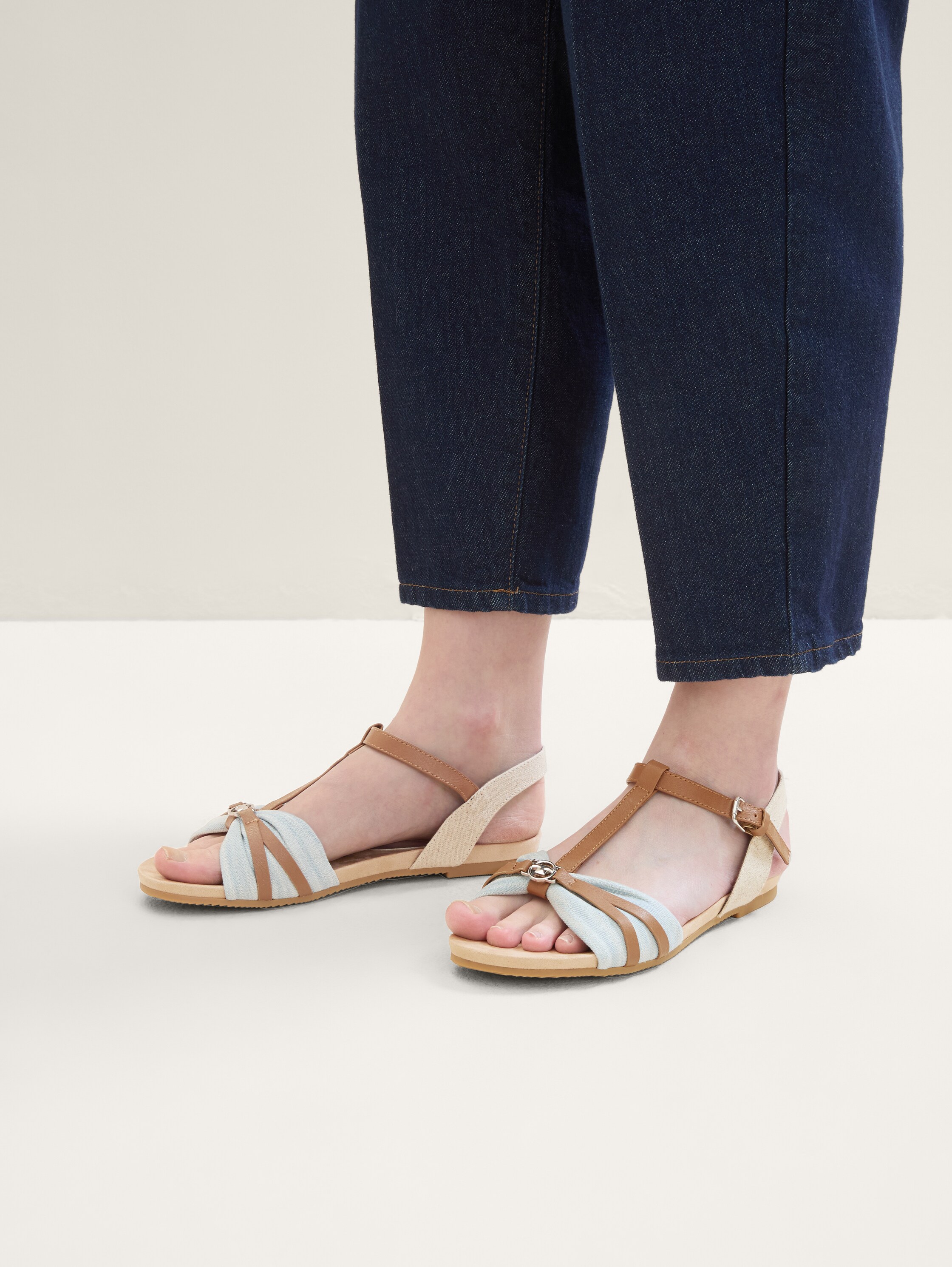 Flat sandals - lt.blue