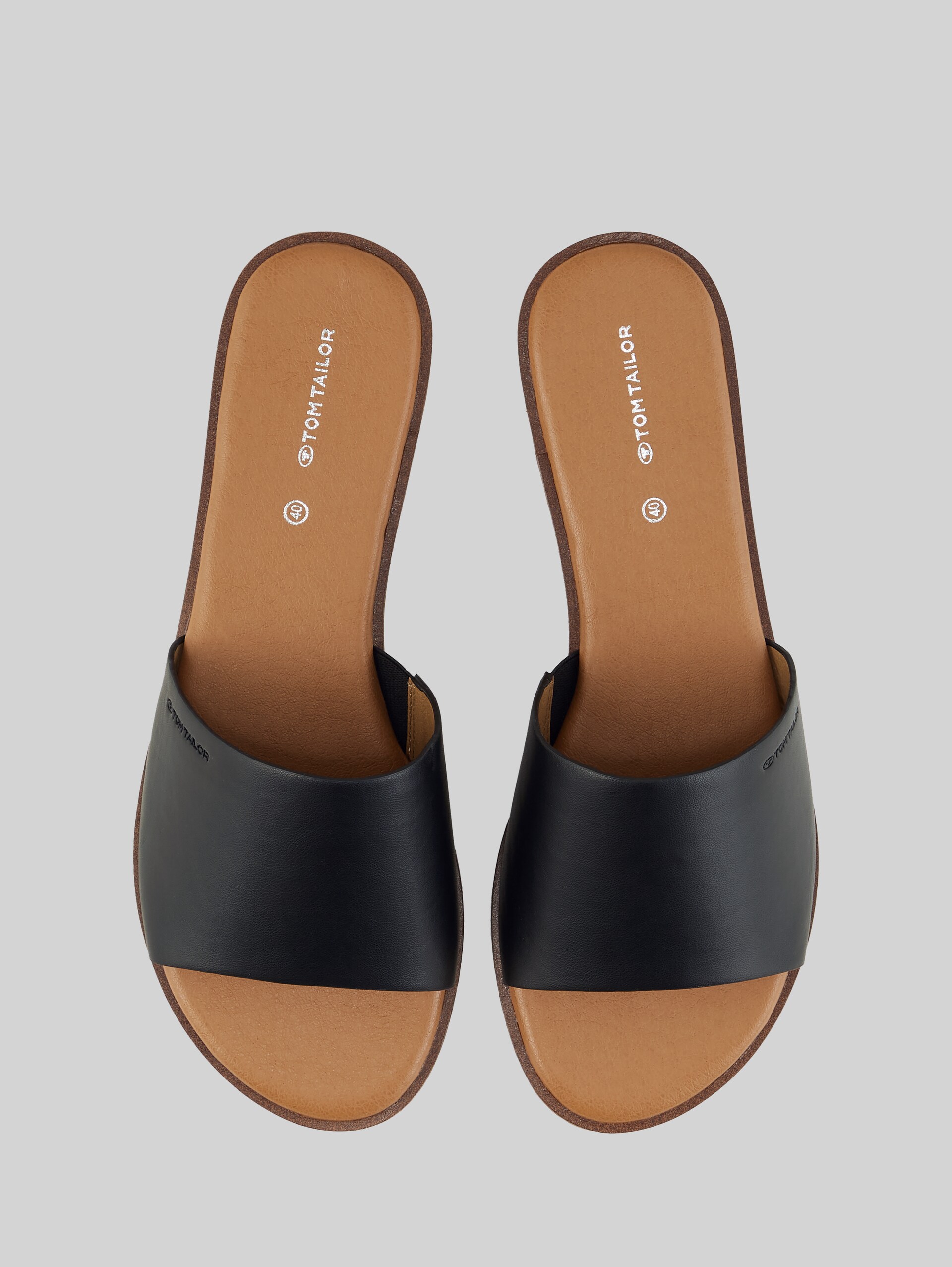 Pantolette aus hochwertigem Kunstleder - black - Produkt-Ansicht von oben 