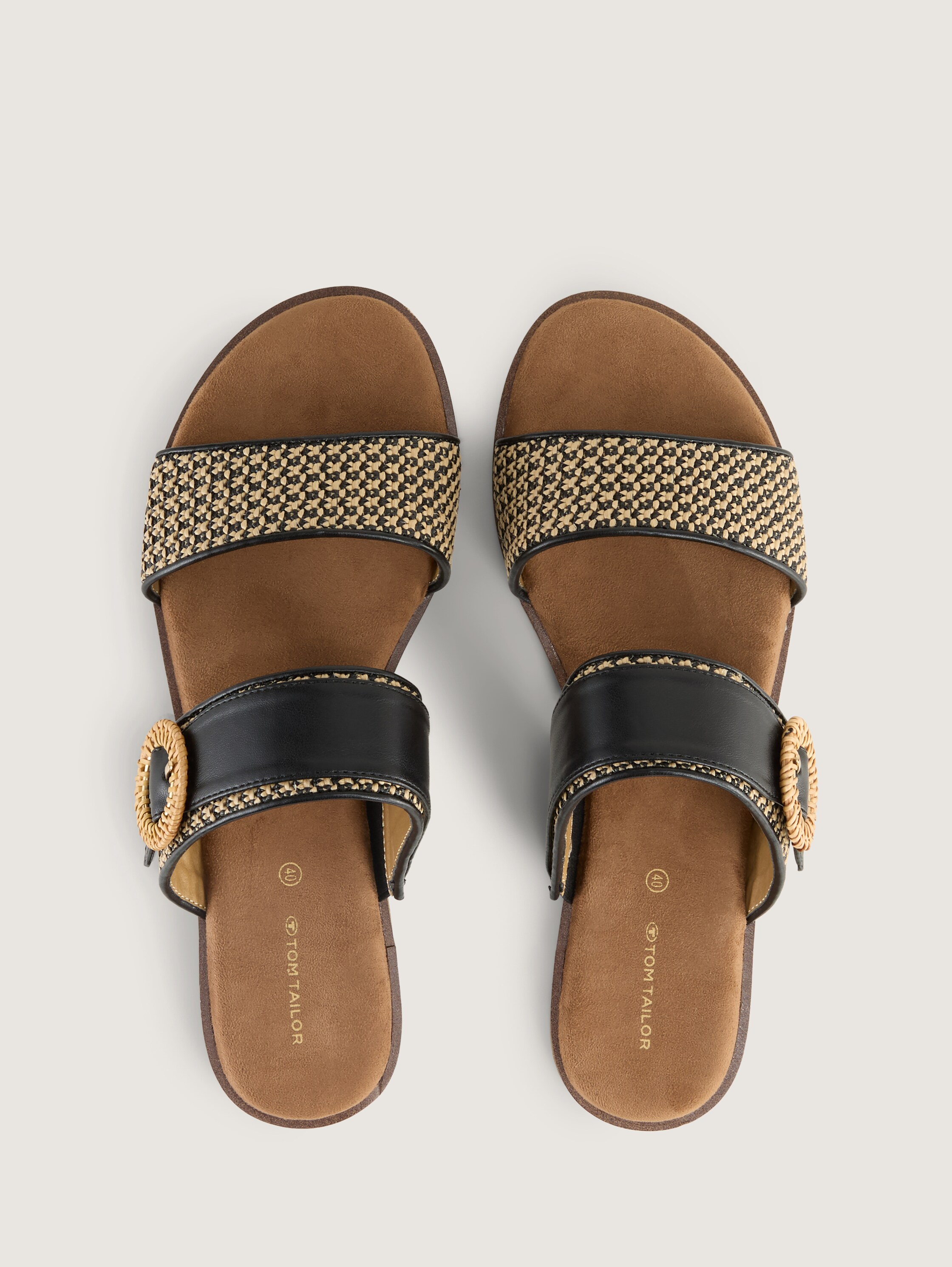 Flache Sandalen mit Flechtmuster - 4