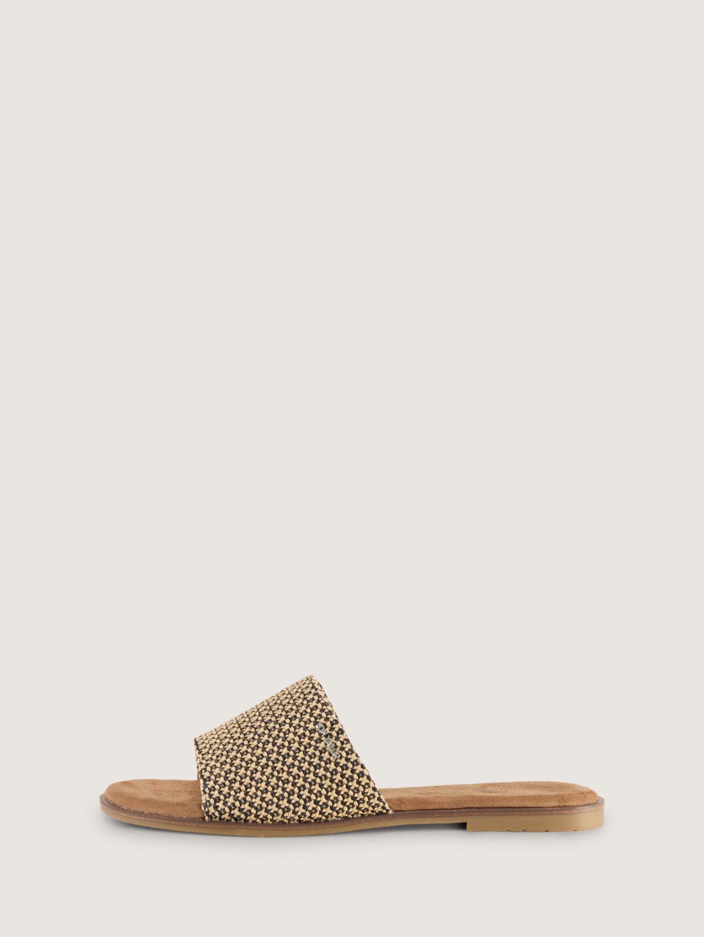 Flat sandals with braided pattern - black_1 - 