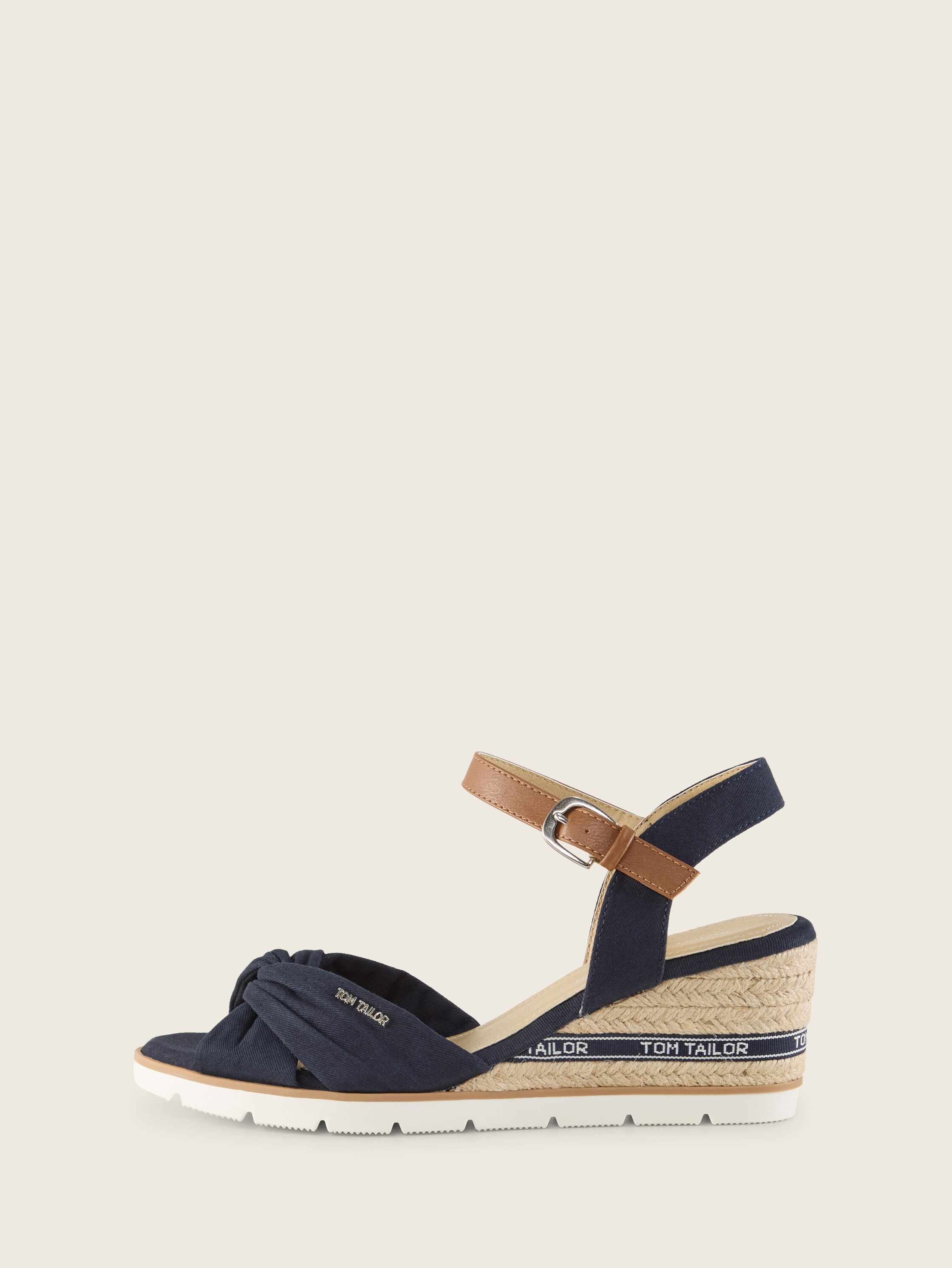Sandalen mit Keilabsatz - 5