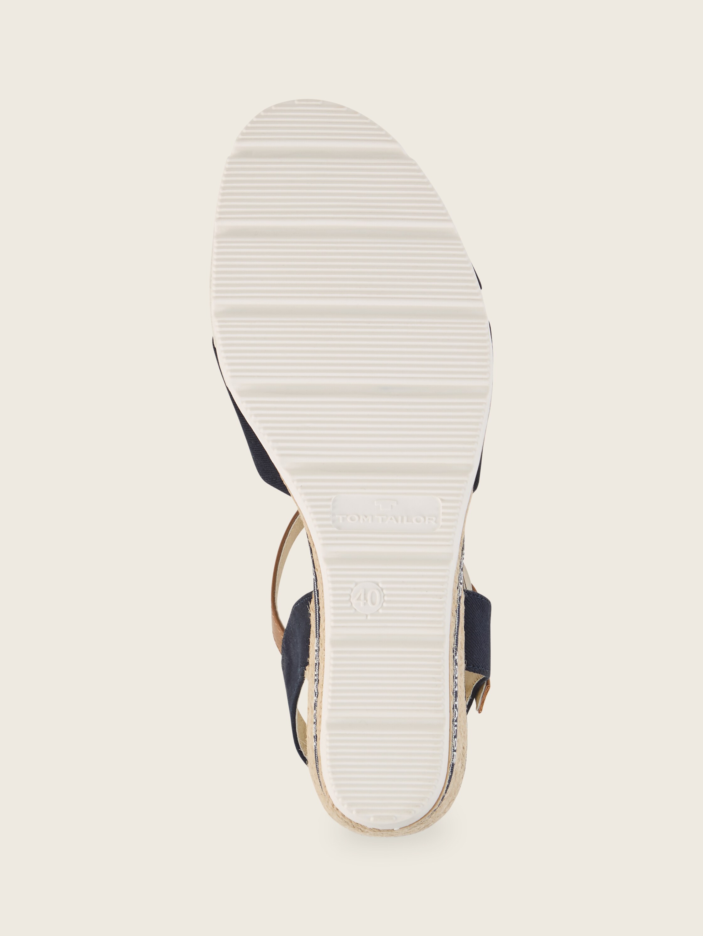 Sandalen mit Keilabsatz - 7