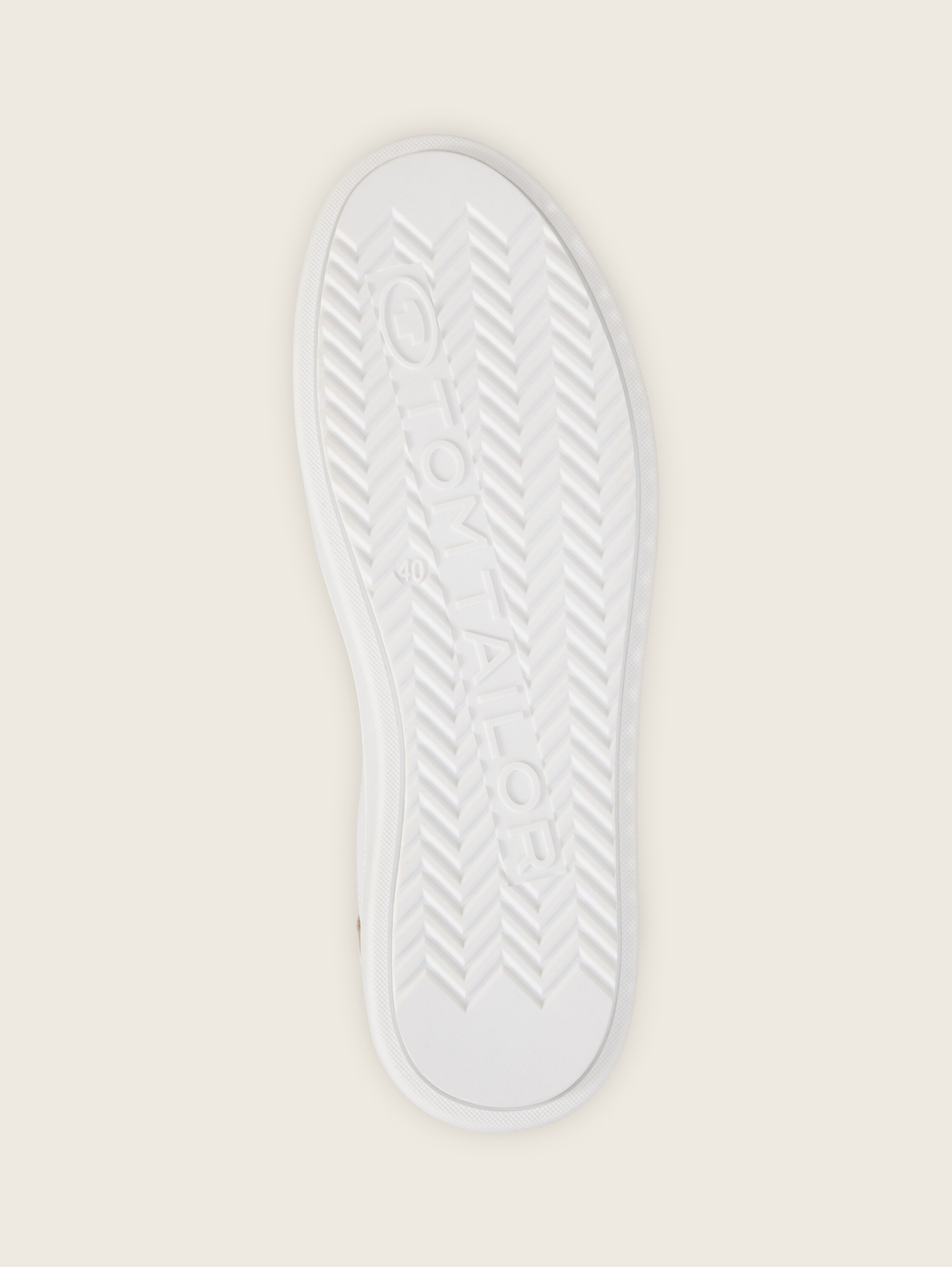 Sneaker aus Kunstleder - 6