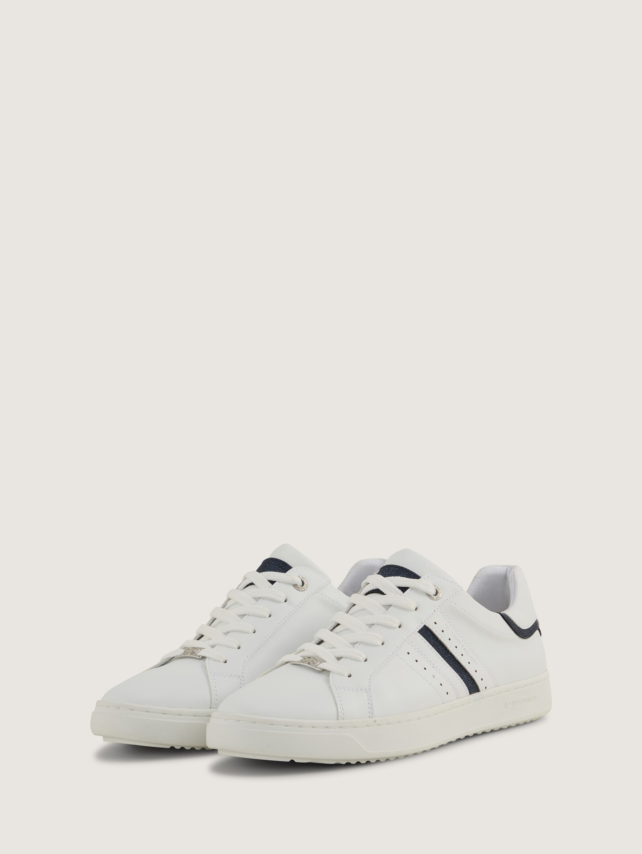 Sneaker mit Denim-Details - 1