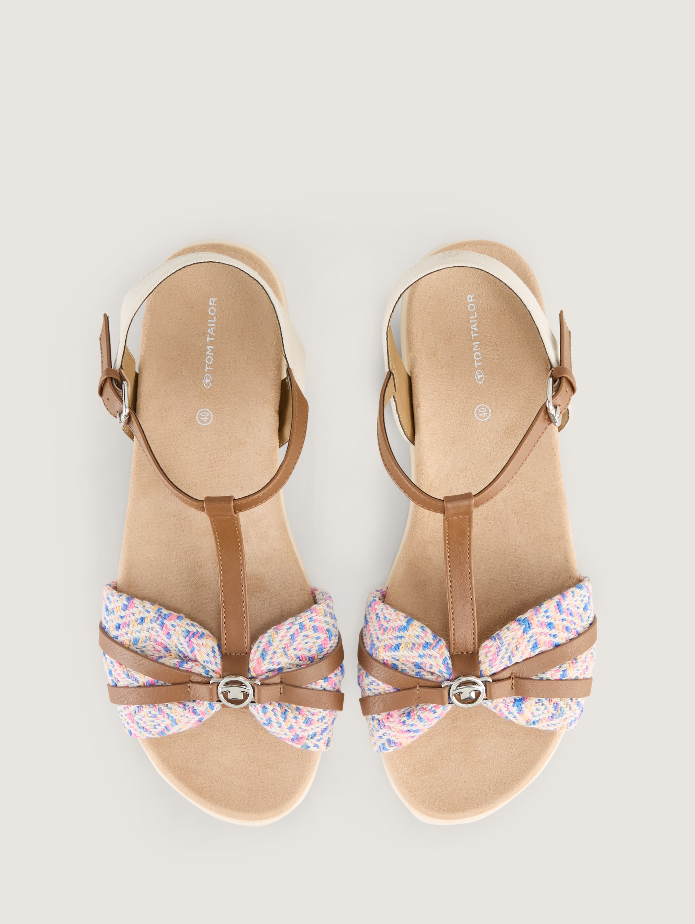 Flache Sandalen mit Flechtmuster - bluemulti - 