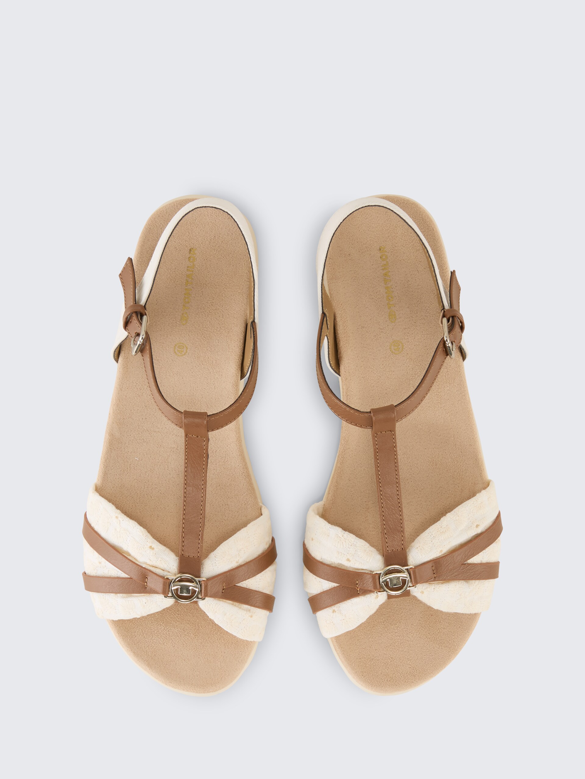 Flache Sandalen mit Stickereien - offwhite - Produkt-Ansicht von oben 