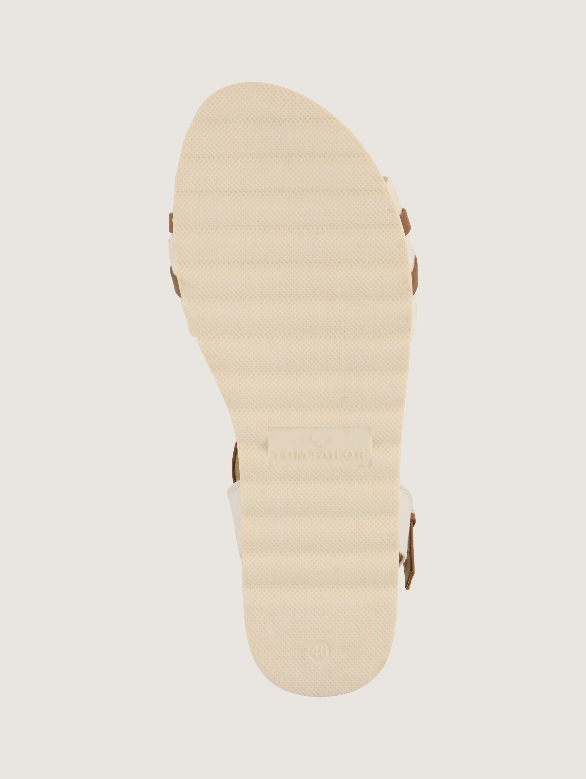 Flache Sandalen mit Stickereien - offwhite - Produkt-Ansicht Sohle