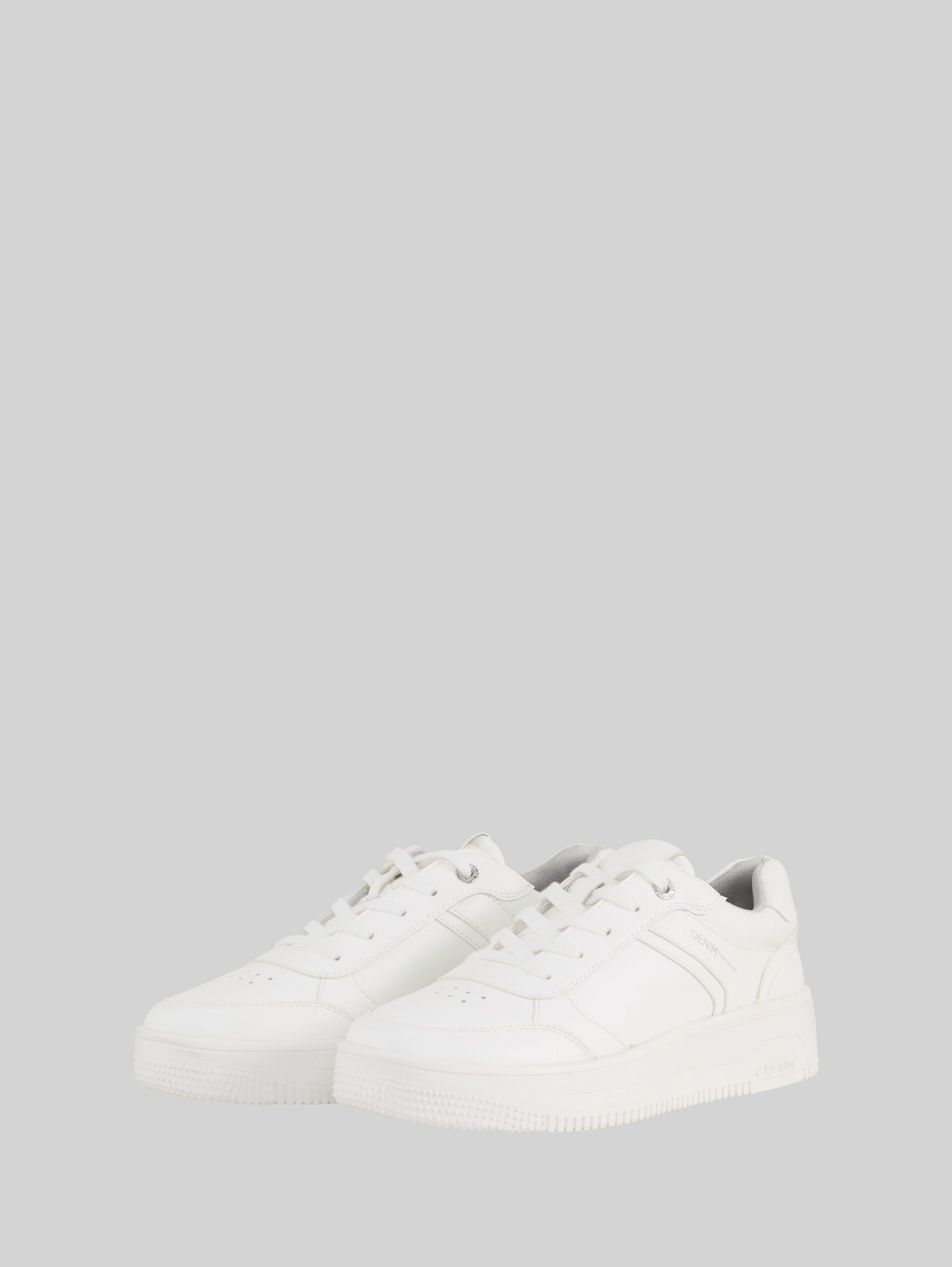 Sneakers with color blocking - white - side product view