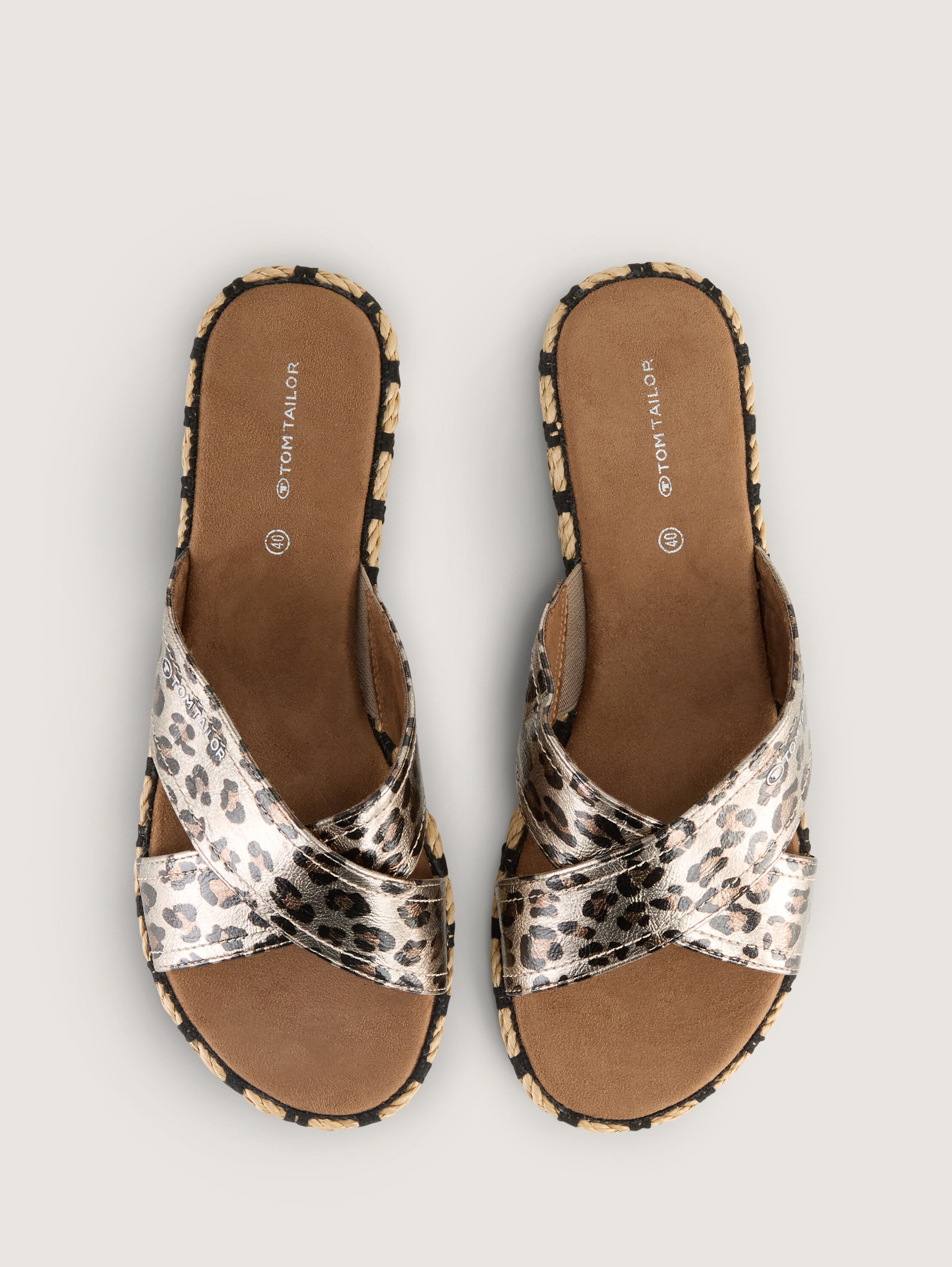Flache Sandalen mit Animal-Print - silver - 