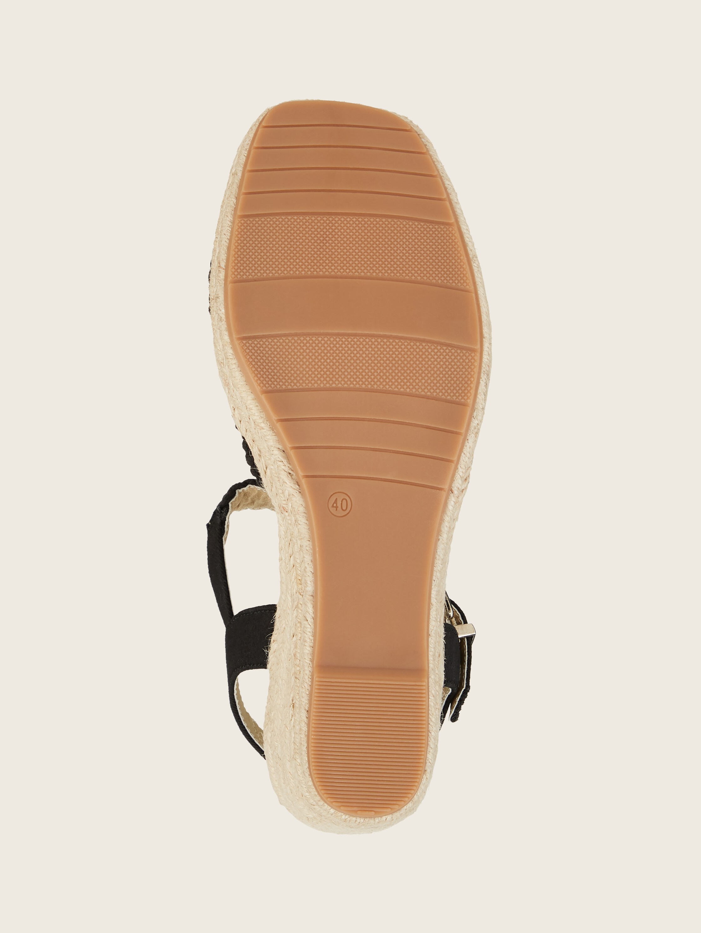 Keilsandalette mit geflochtenen Details - black_1 - 