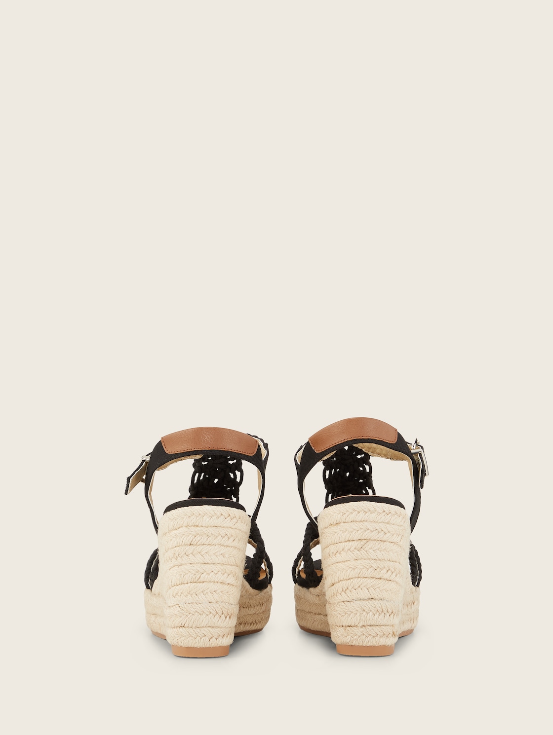 Keilsandalette mit geflochtenen Details - black - Produkt-Rückansicht