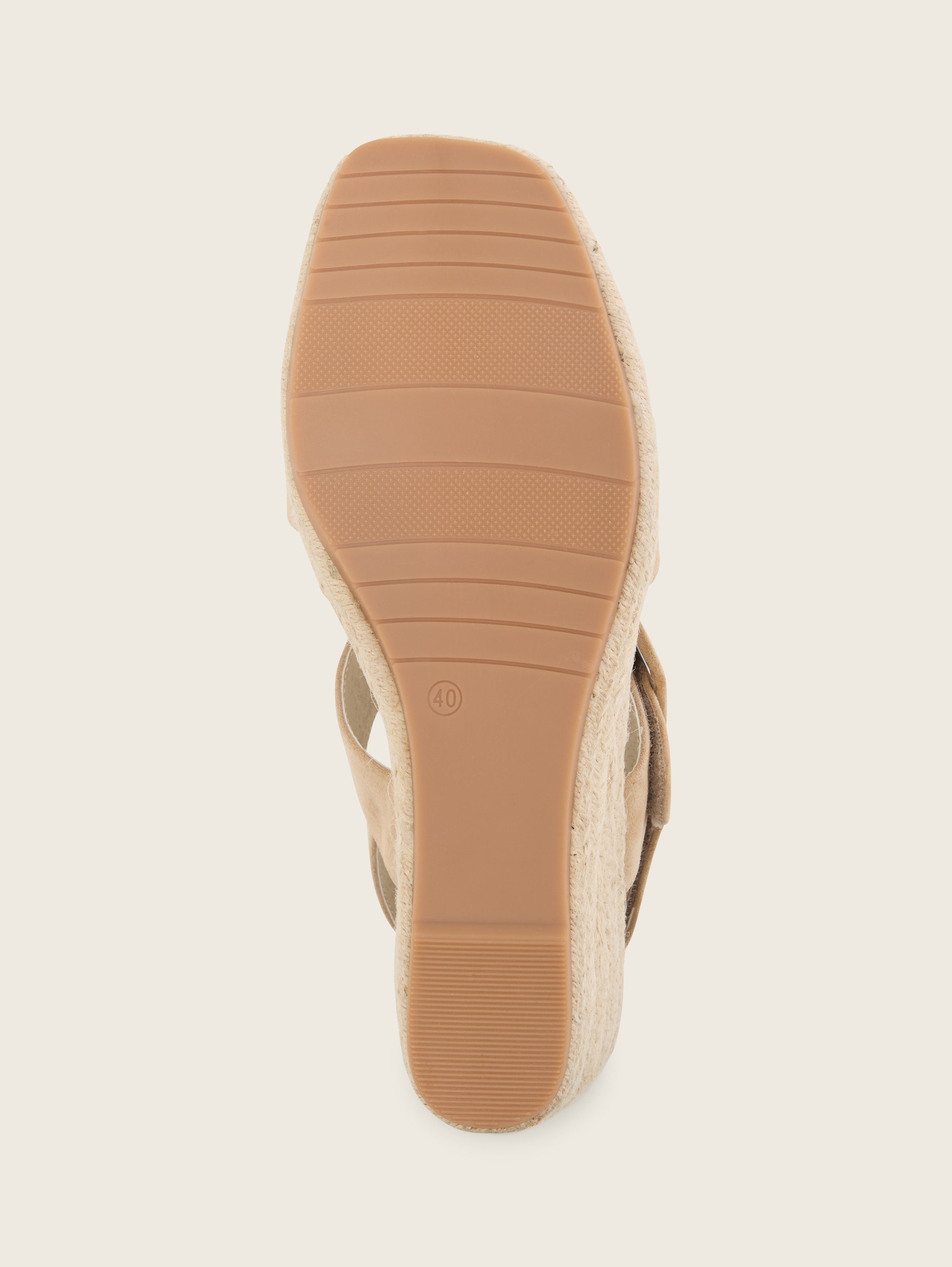 Keilsandalette mit Schnalle - sand -