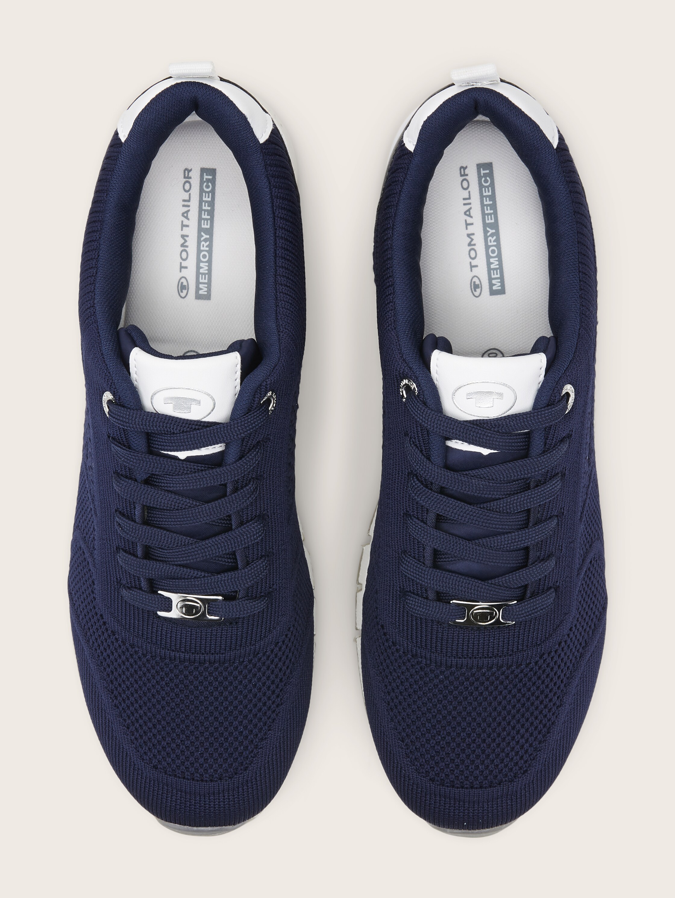 Sneaker mit Mesh-Einsatz - navy - Produkt-Ansicht von oben 