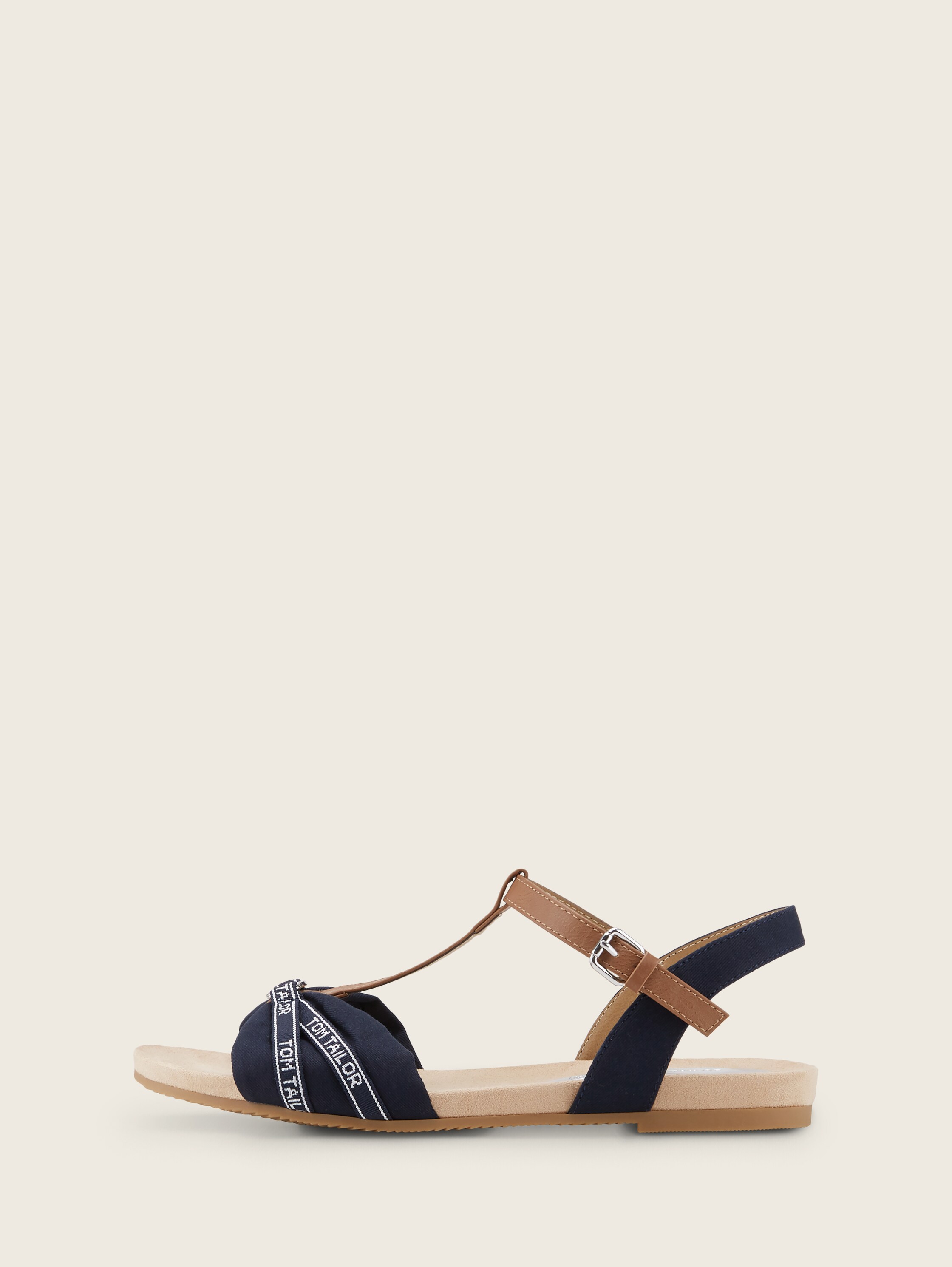 Flache Sandalen - 5