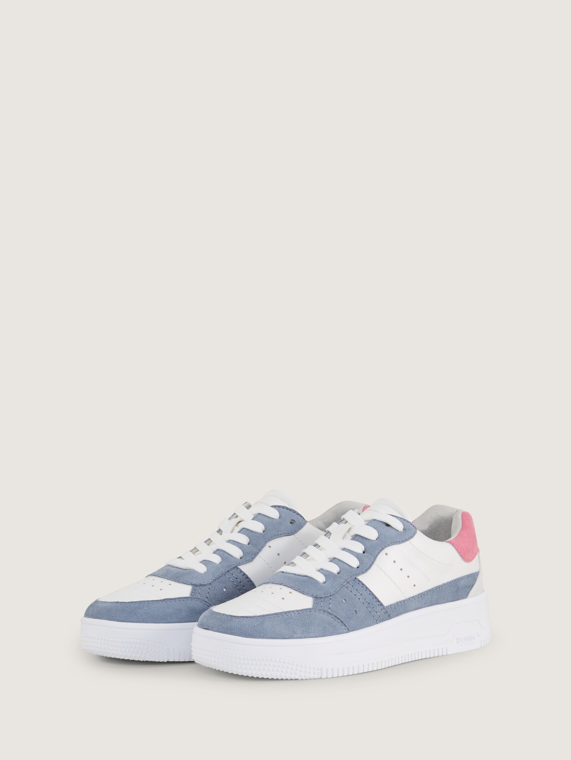 Sneaker mit erhöhter Sohle - Sky-white - seitliche Produkt-Ansicht