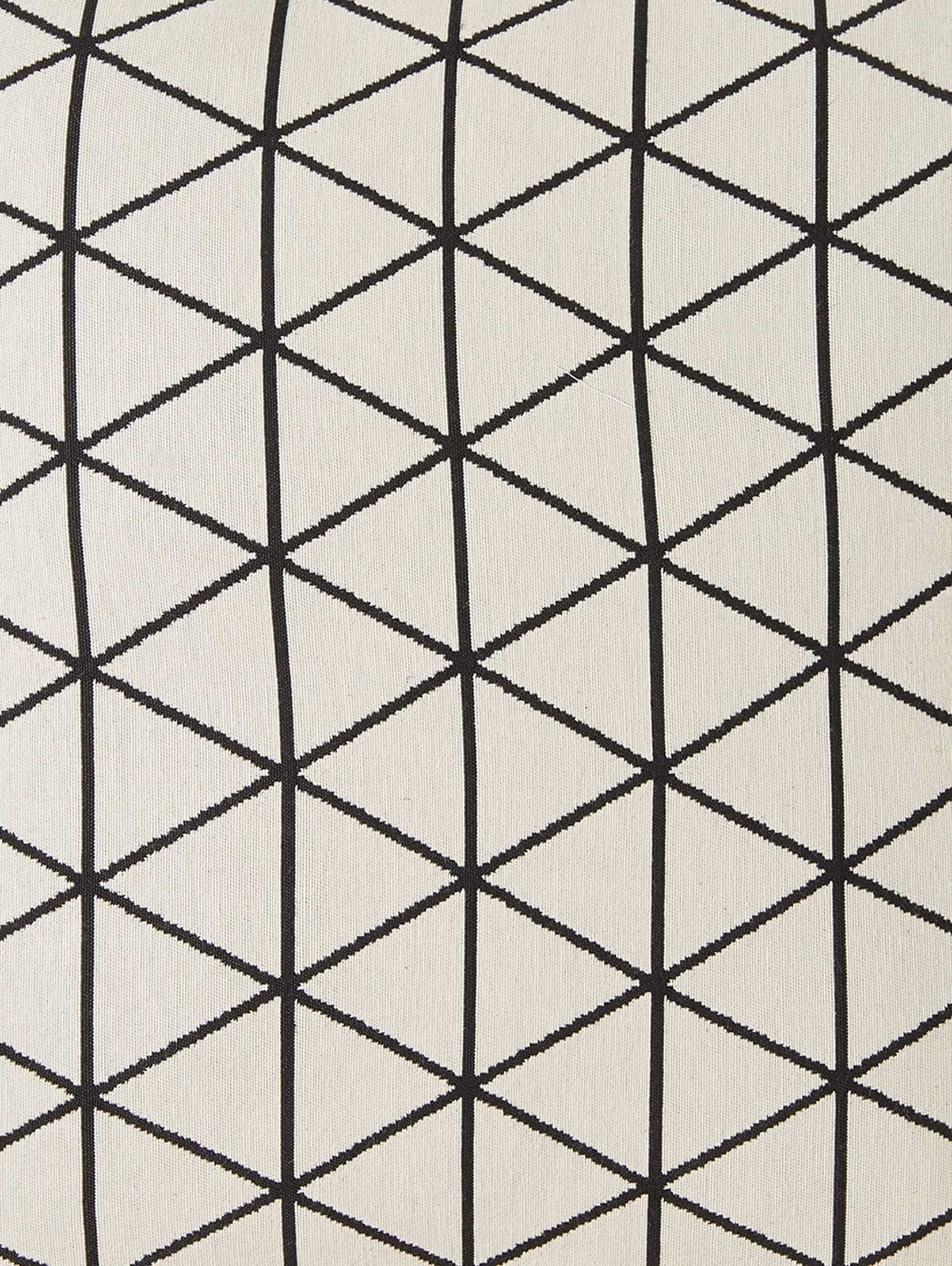 Kissenhülle mit Dreiecksmuster - black / schwarz