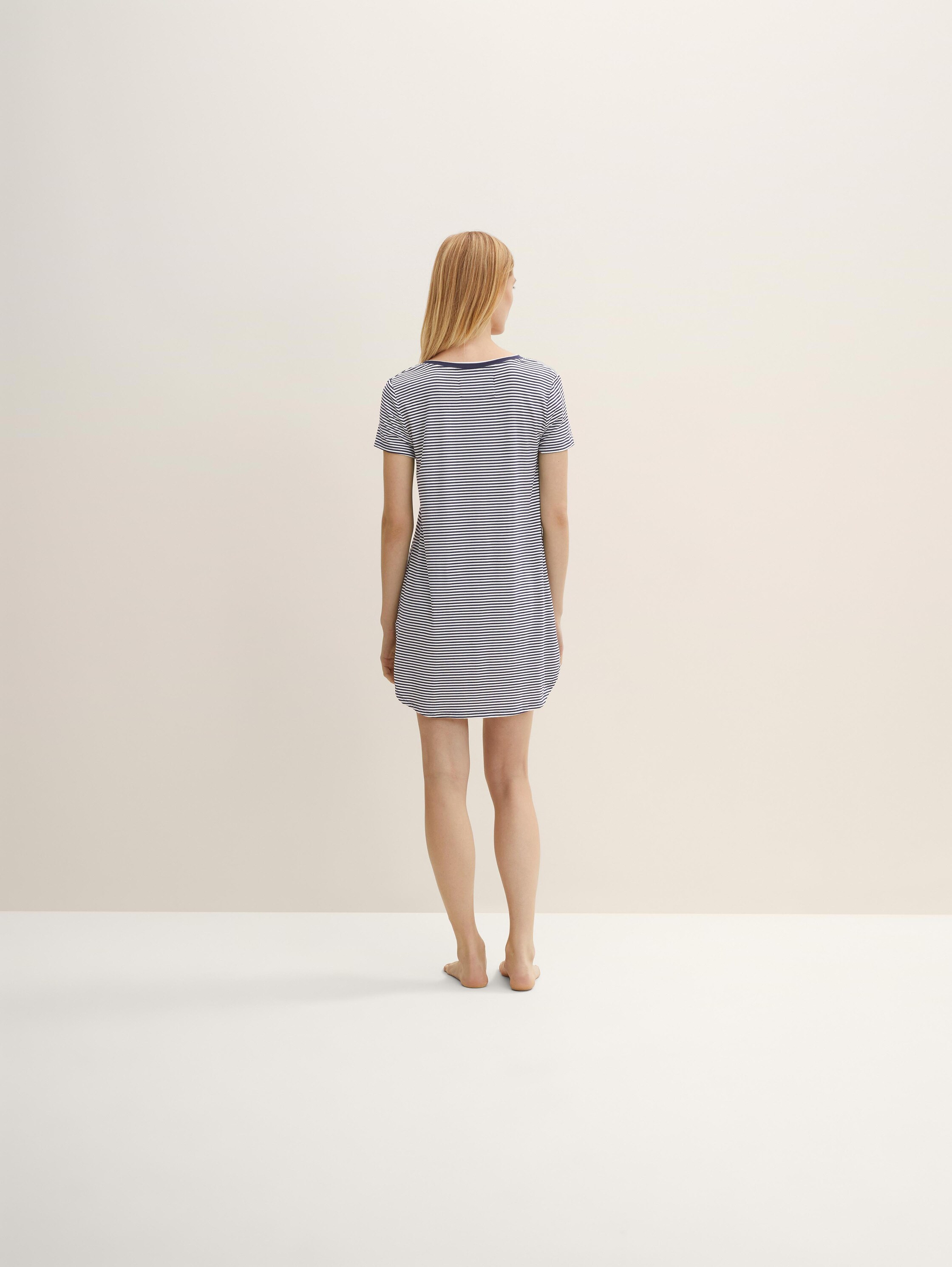 Pyjamajurk met streeppatroon - blue_ring - 