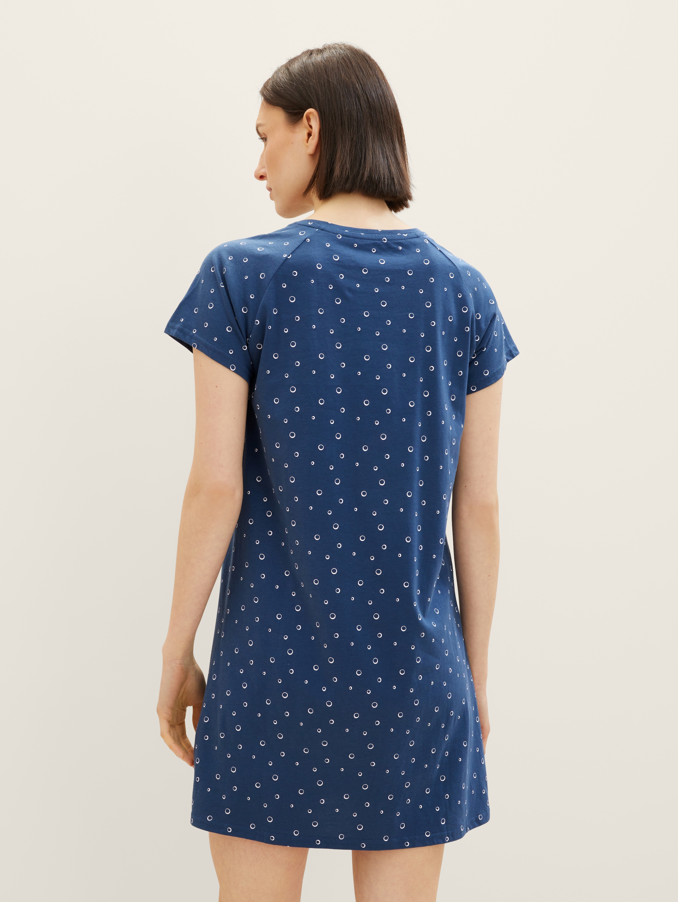 Nachthemd met allover-print - blue-medium-allover - Model-achteraanzicht