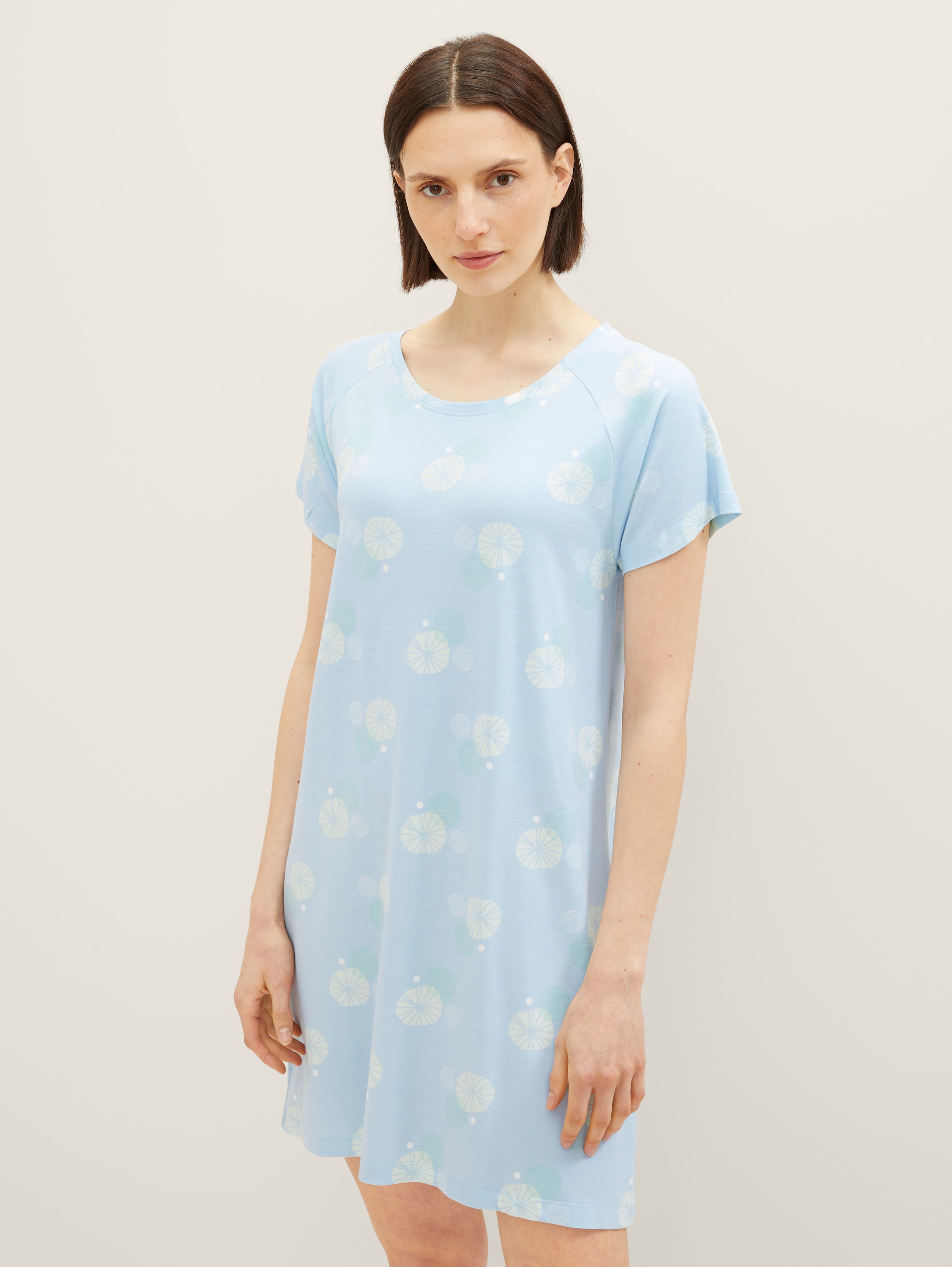 Chemise de nuit à motifs - blue-medium-allover - Vue de face du modèle