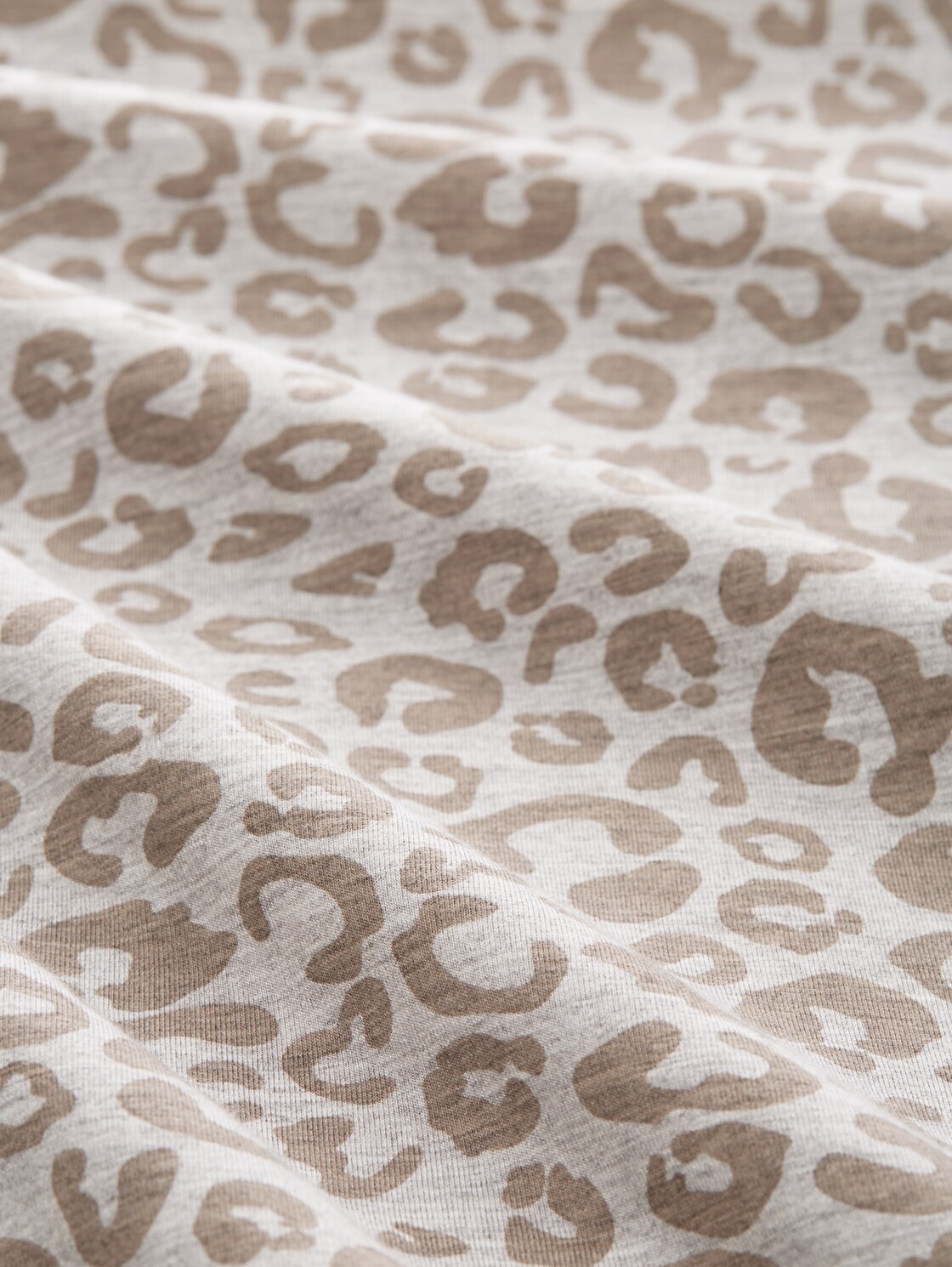 Pyjama-Set mit Leo-Print - grey-medium-allover - Material-Ansicht