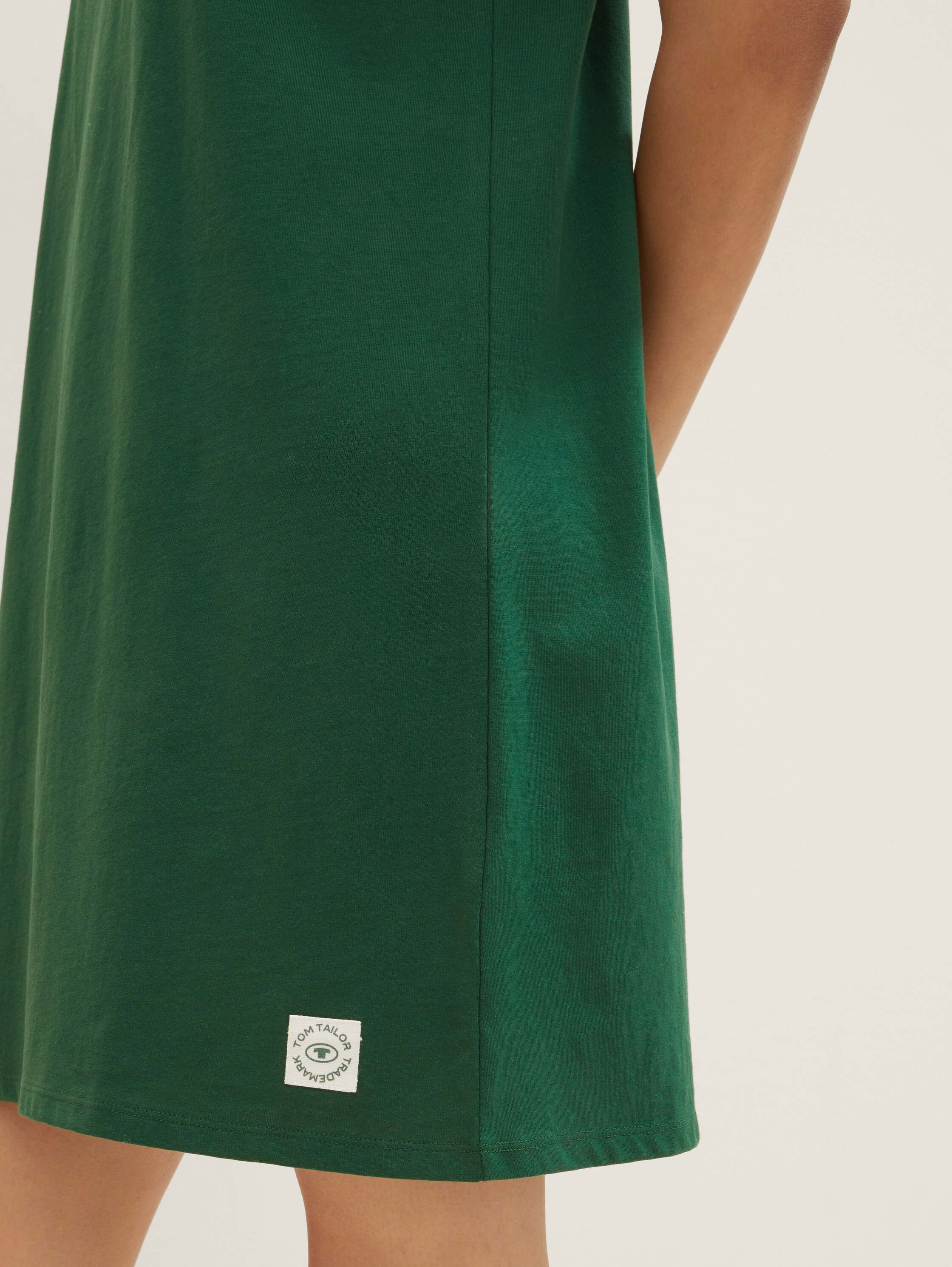 Unifarbenes Nachthemd - dark green uni - Detail-Model-Ansicht