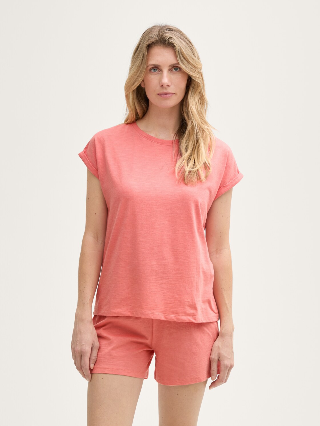 Pyjama-Set mit Text-Print - red-medium-solid - Model-Vorderansicht