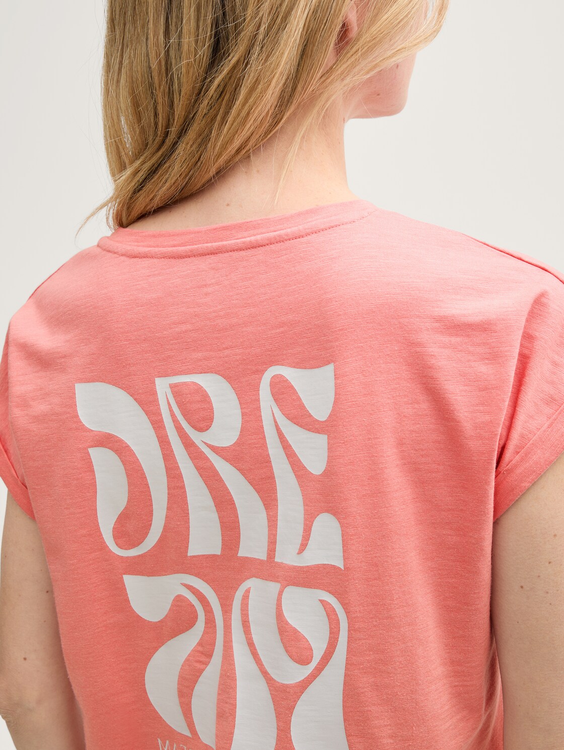 Pyjama-Set mit Text-Print - red-medium-solid - Detail-Model-Ansicht