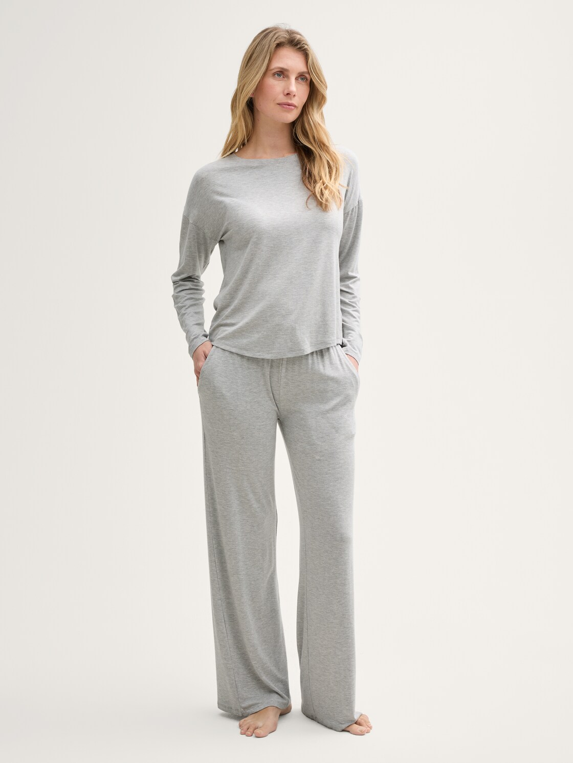Basic Pyjama-Set - grey-medium-melange - Model-Vorderansicht