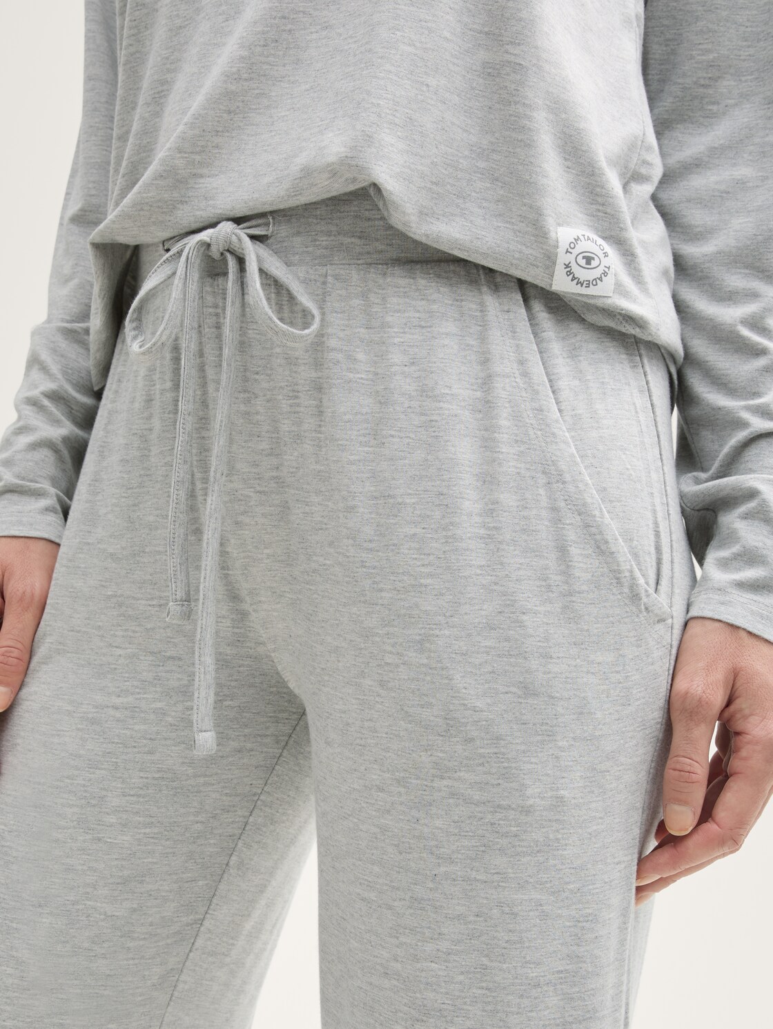 Basic Pyjama-Set - grey-medium-melange - Detail-Model-Ansicht