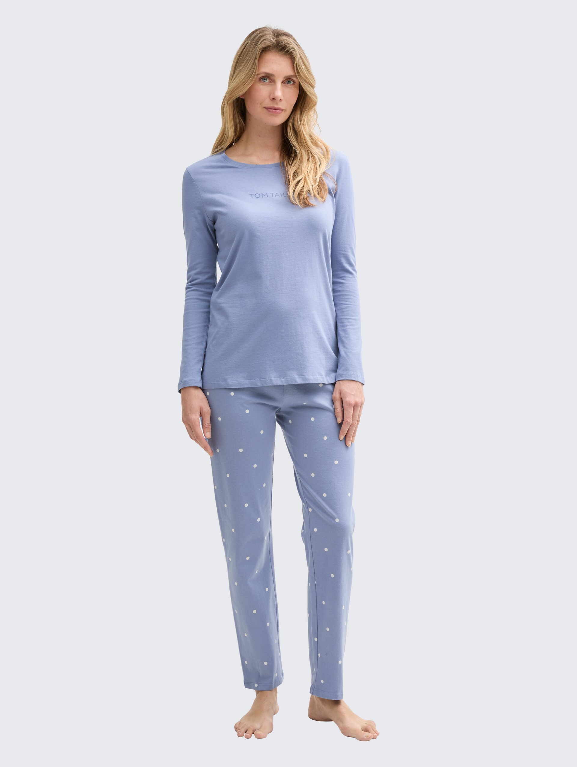Pyjama-Set mit Punktemuster - blau-mittel-Punkte - Model-Vorderansicht