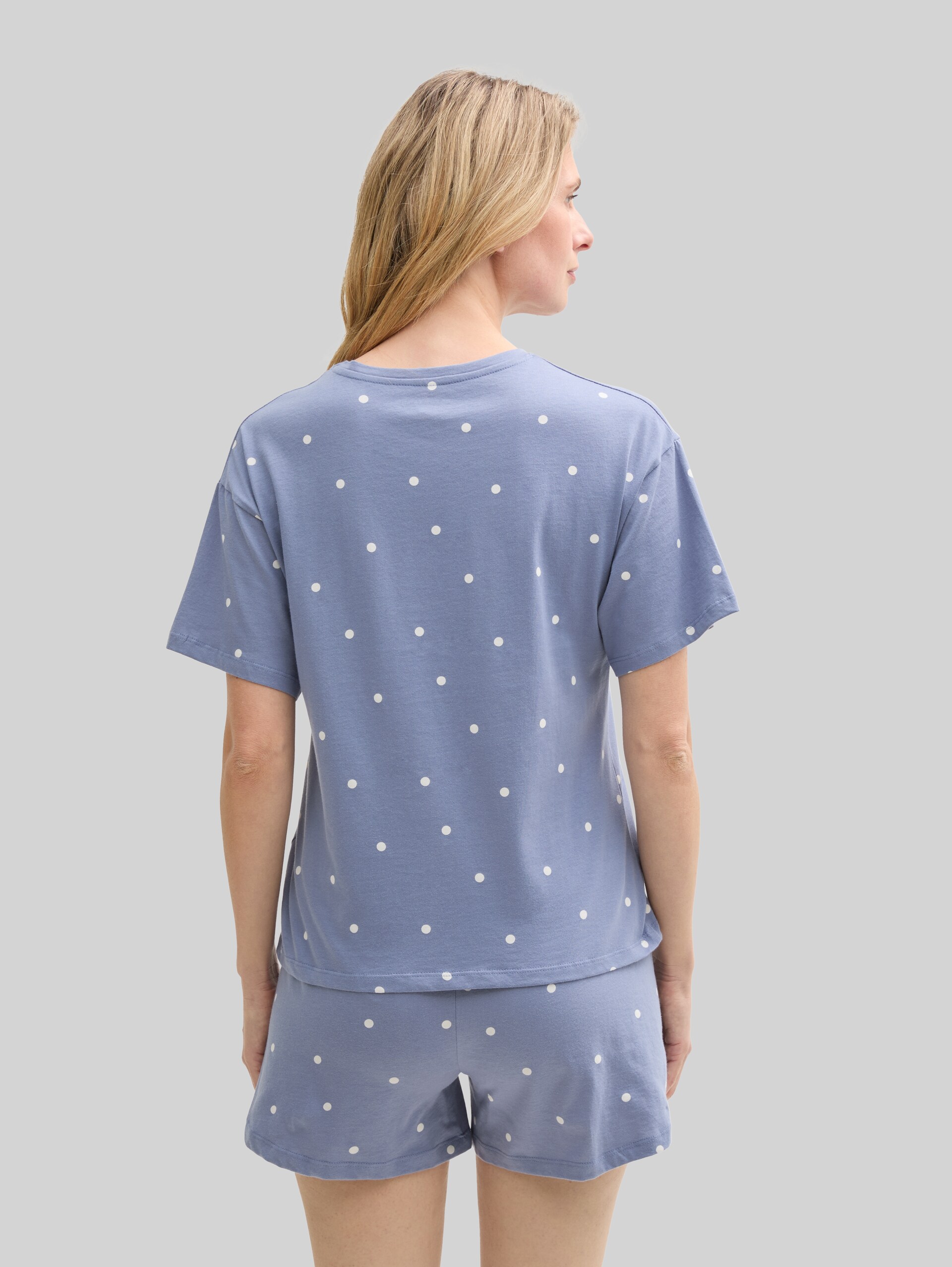 Pyjama set with polka dot pattern - blau-mittel-Punkte - Model-back view