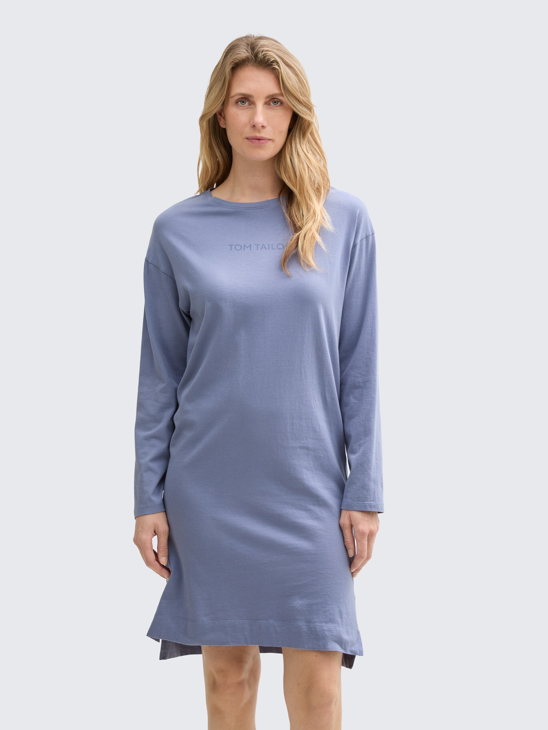 Nachthemd mit Logo Print - blue-medium-solid - Model-Vorderansicht