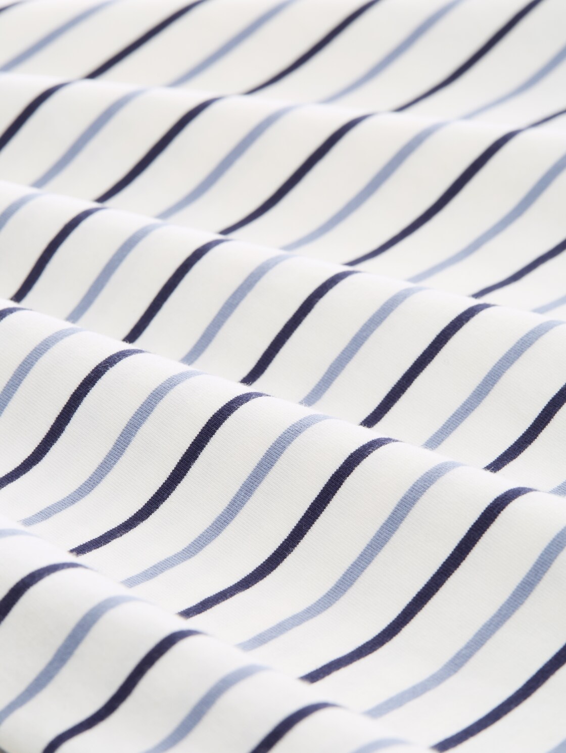 Pyjama-Set mit Streifenmuster - blue stripe - Material-Ansicht