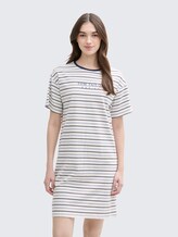Nachthemd mit Streifenmuster - white-medium-horizontal stripe - Model-Vorderansicht