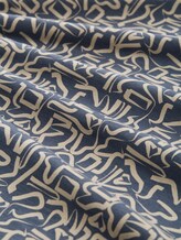Pyjama-Set mit Allover-Print - blue-medium-allover - Material-Ansicht