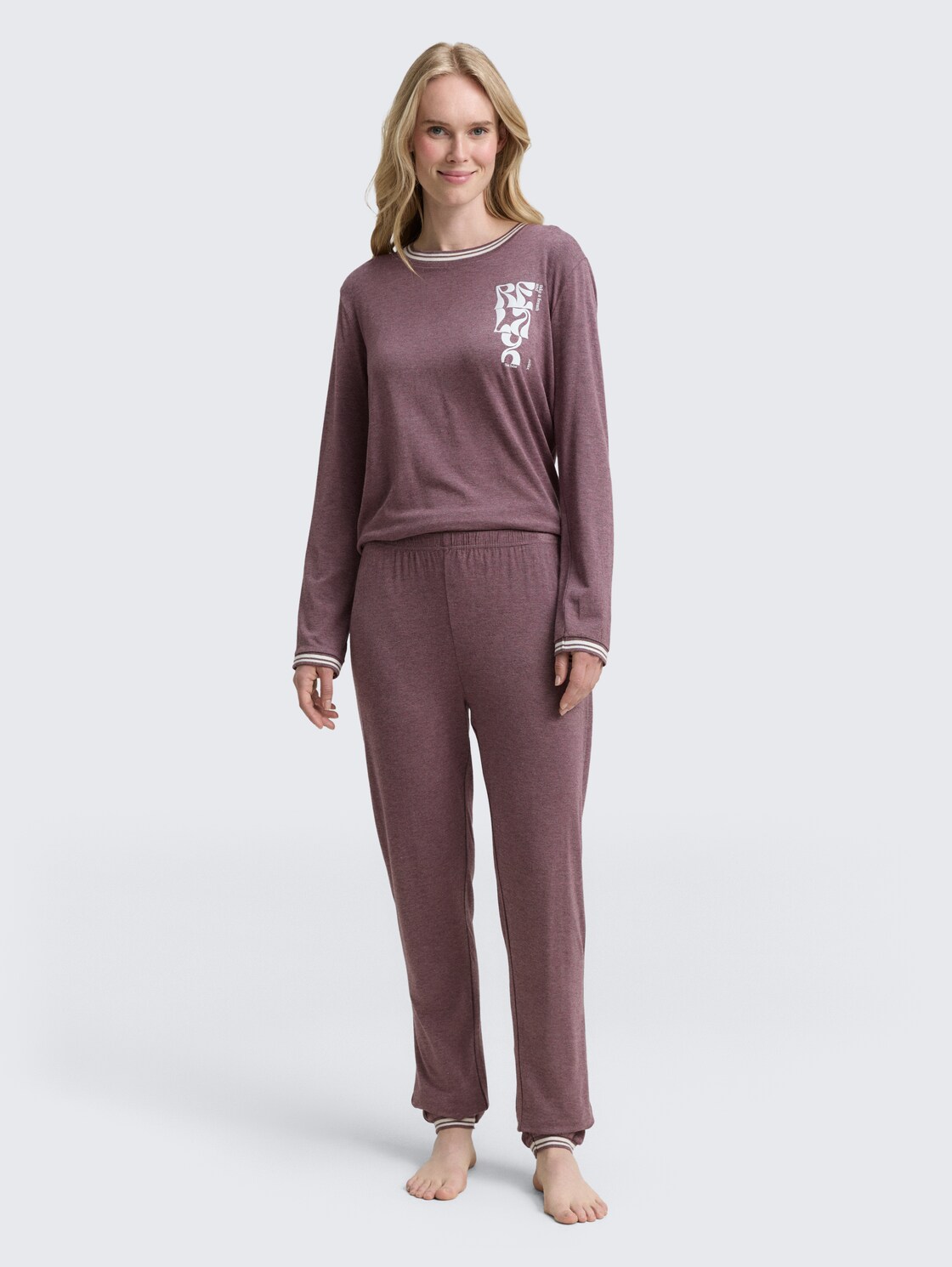 Pyjama-Set in Melange Optik - purple-medium-melange - seitliche Model-Ansicht