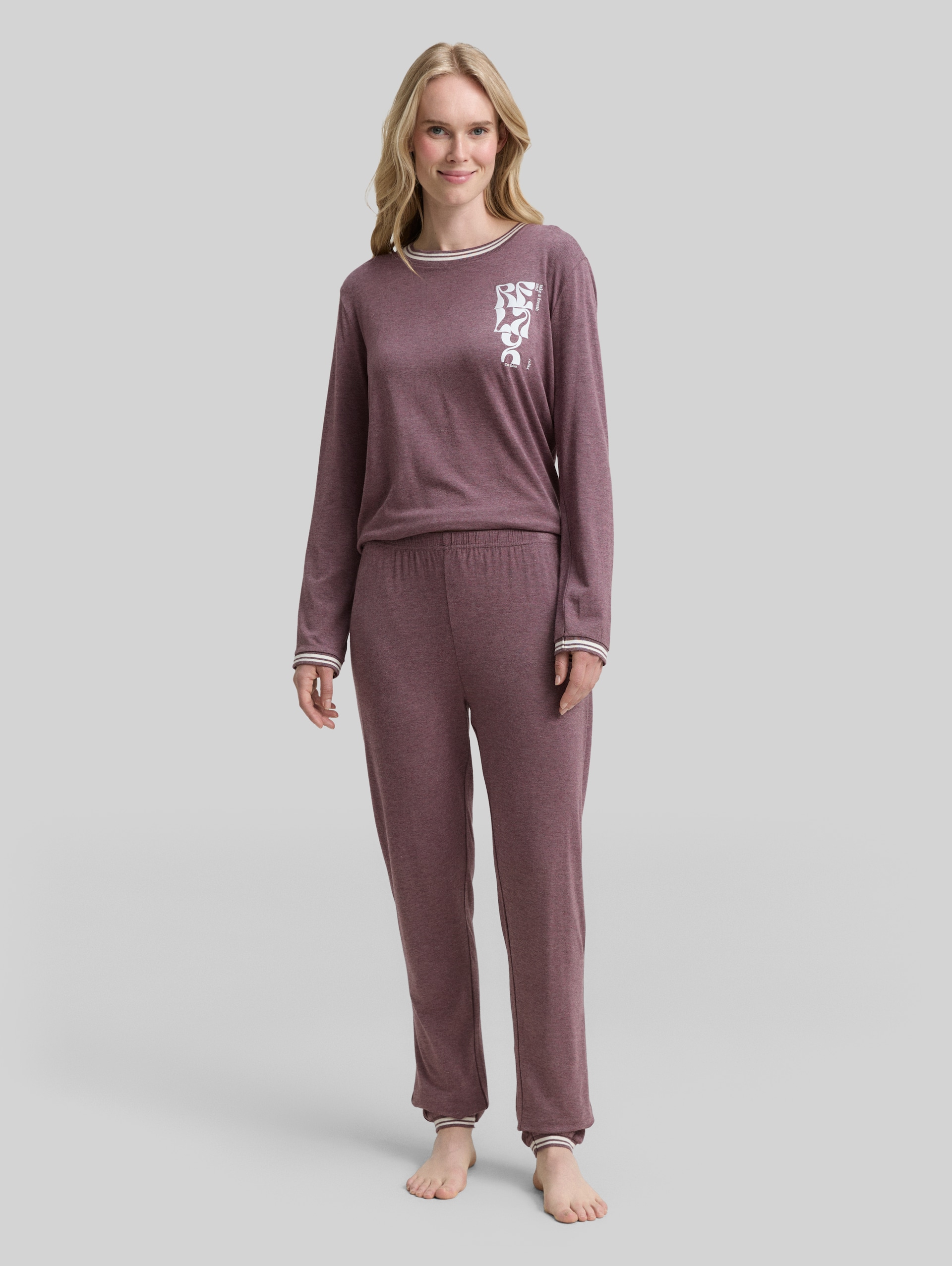 Pyjama set in melange look - purple-medium-melange - side model view