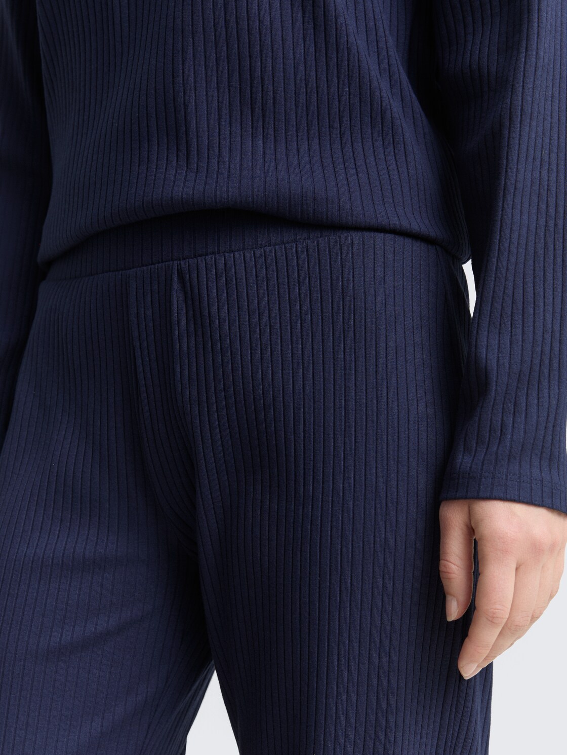 Basic Pyjama-Set - blue-medium-solid - Detail-Model-Ansicht