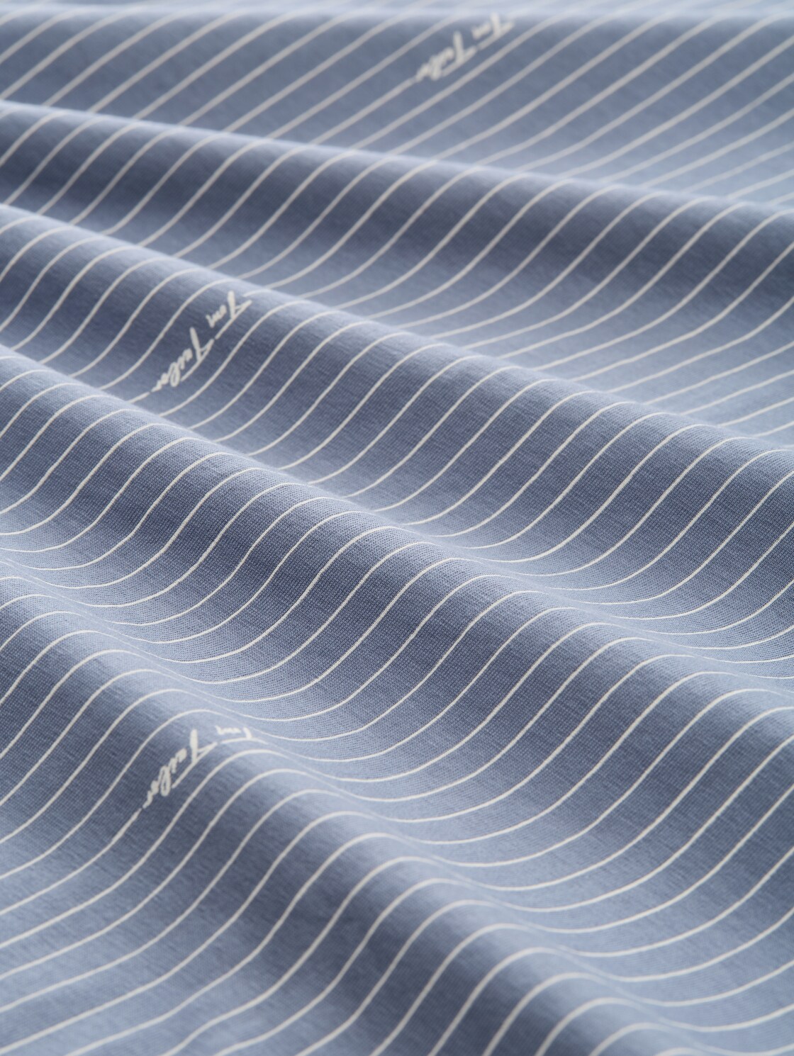 Gestreiftes Nachthemd - blue-medium-vertical stripe - Material-Ansicht